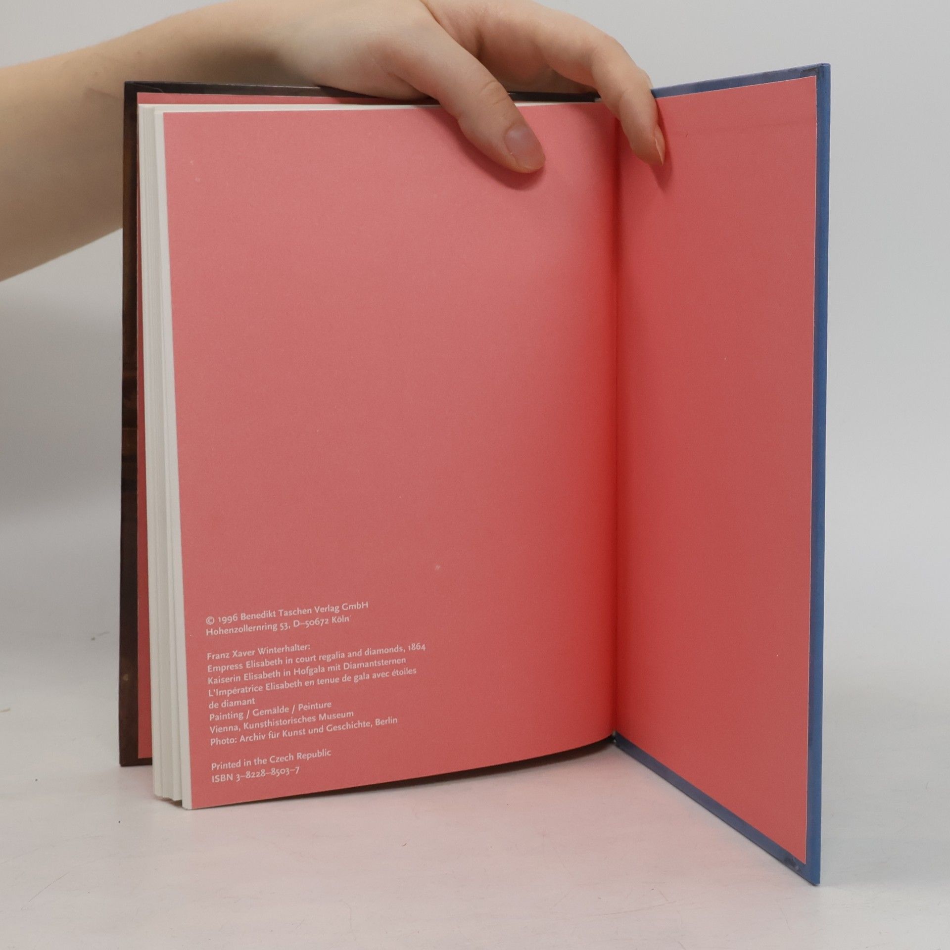 Blankbook, Sissi