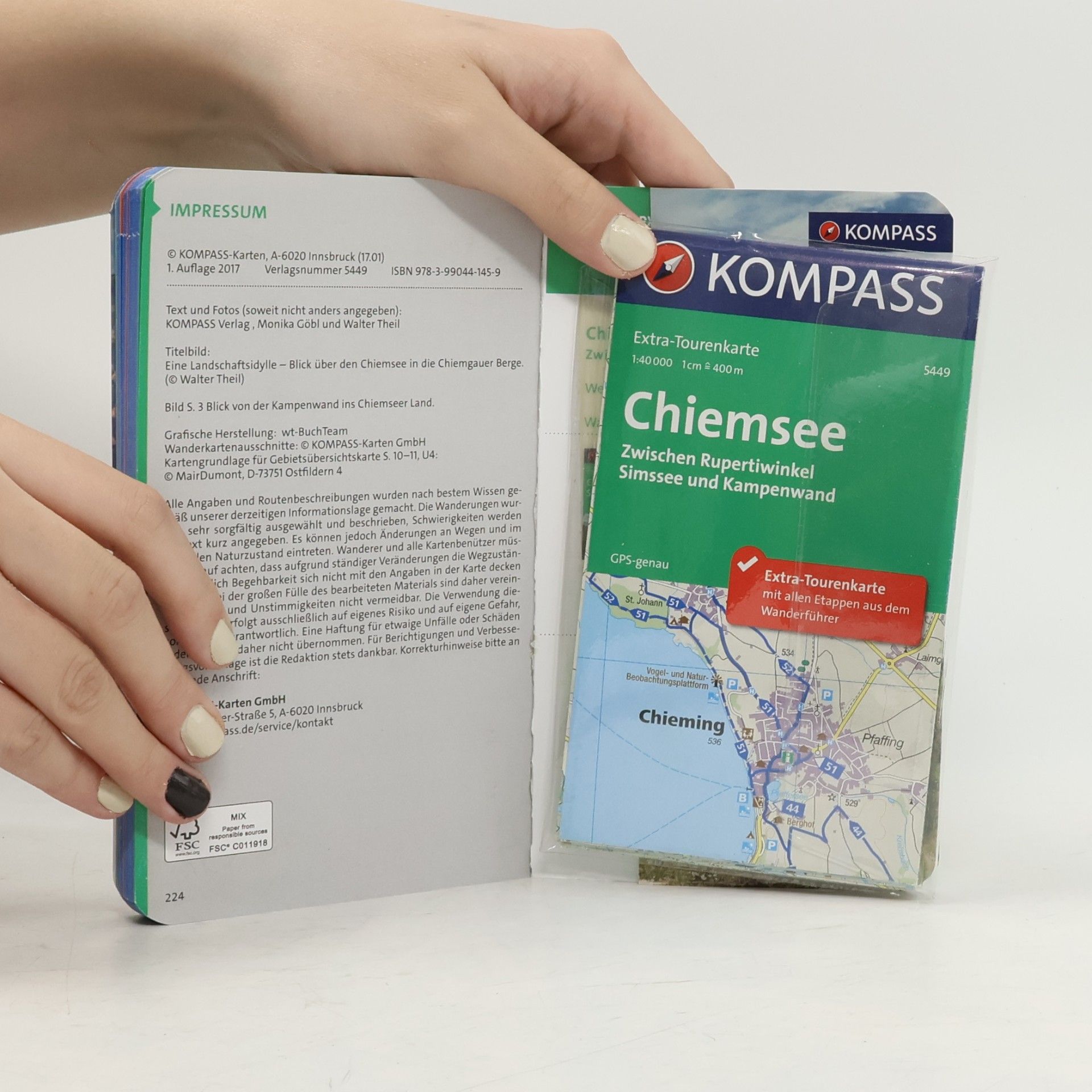 Monika Göbl Kompass Wanderführer + Extra-Tourenkarte - 5449: Chiemsee - zwischen Rupertiwinkel, Simssee und Kampenwand