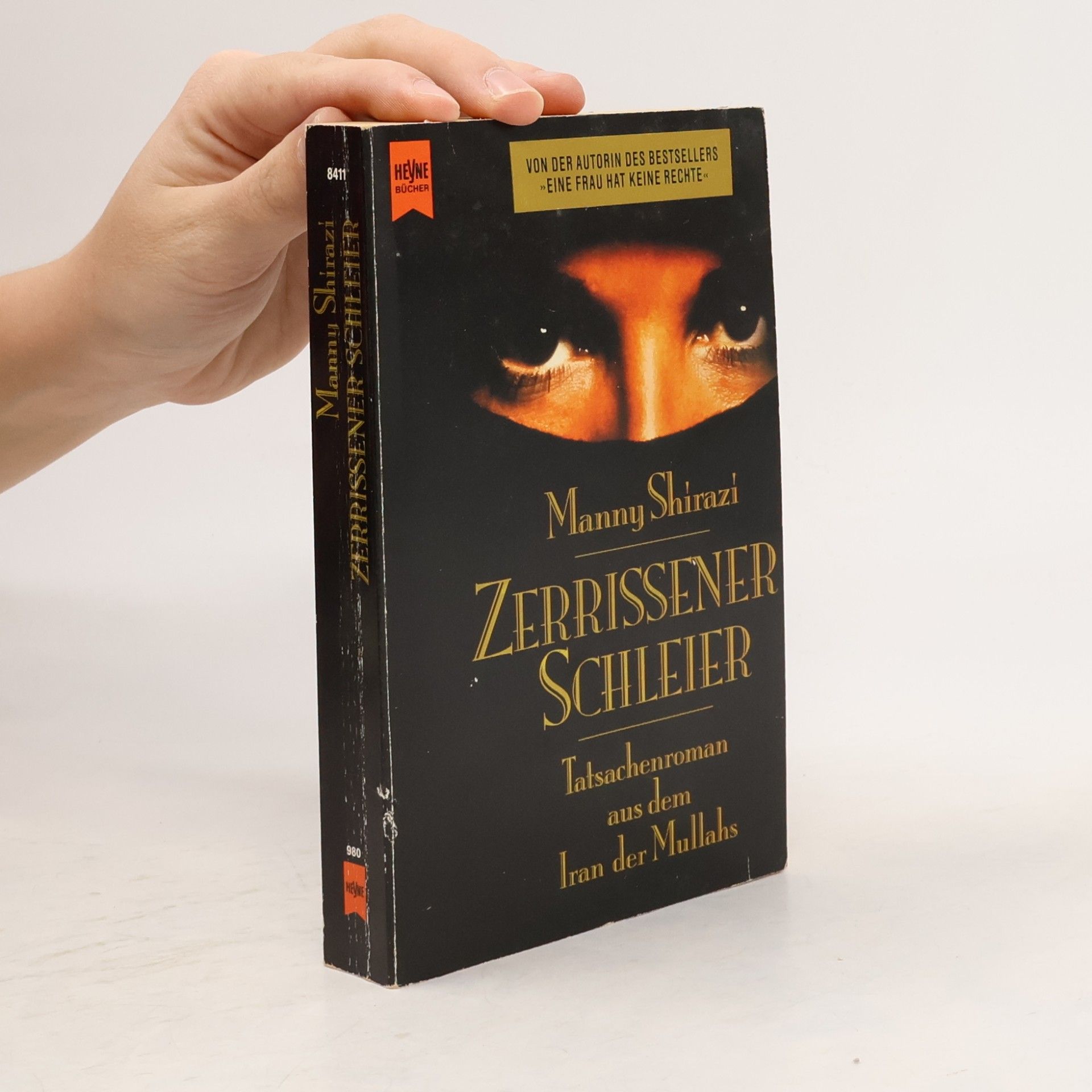 Manny Shirazi Zerrissener Schleier