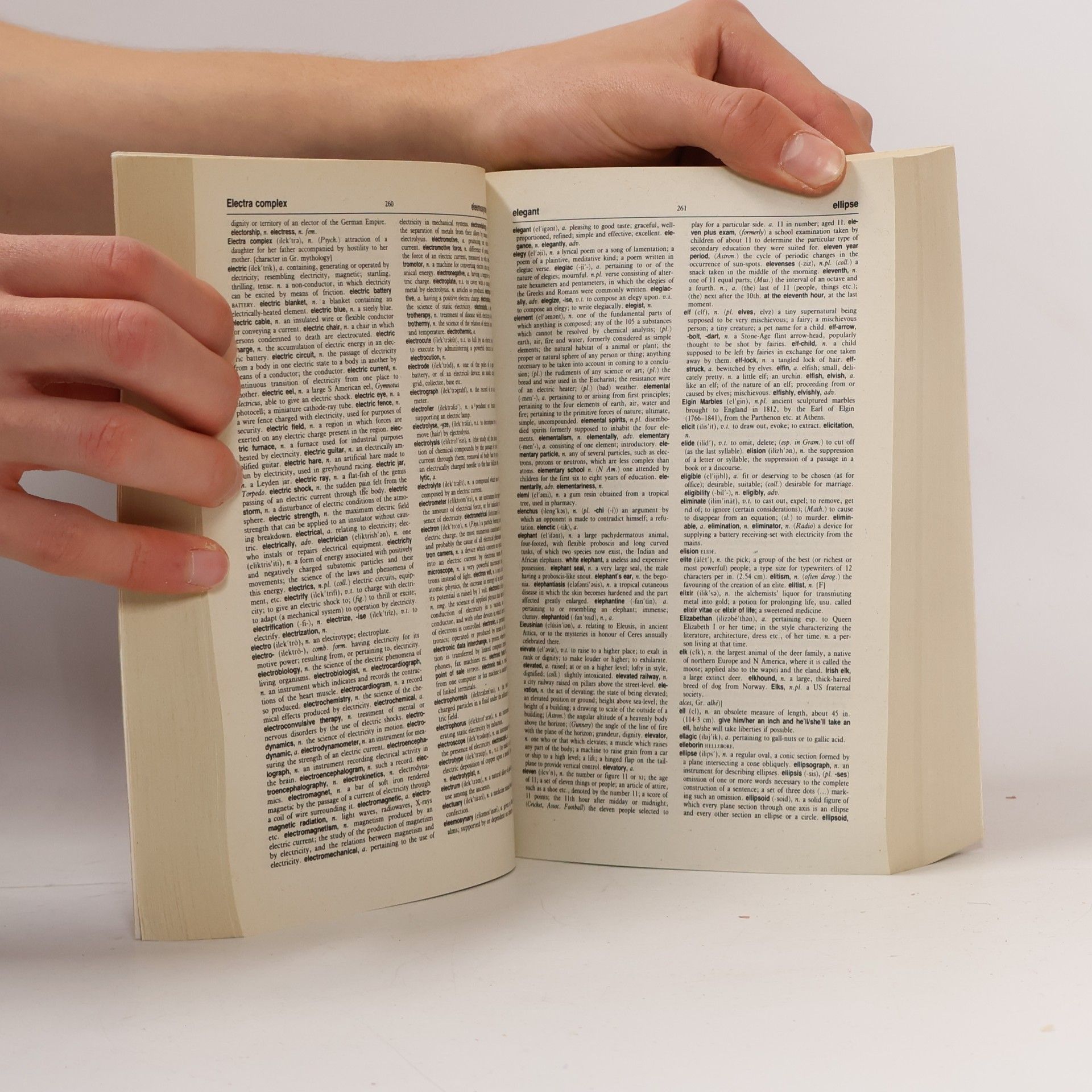 E. M. Elizabeth McLaren Kirkpatrick The Cassell pocket English dictionary