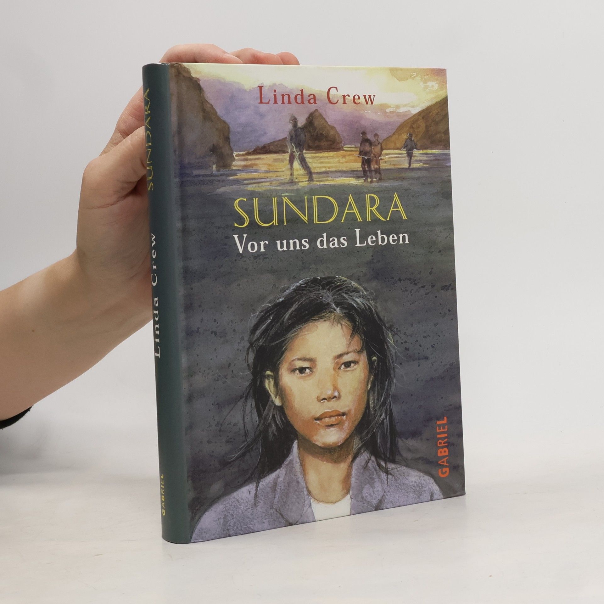Linda Crew Sundara