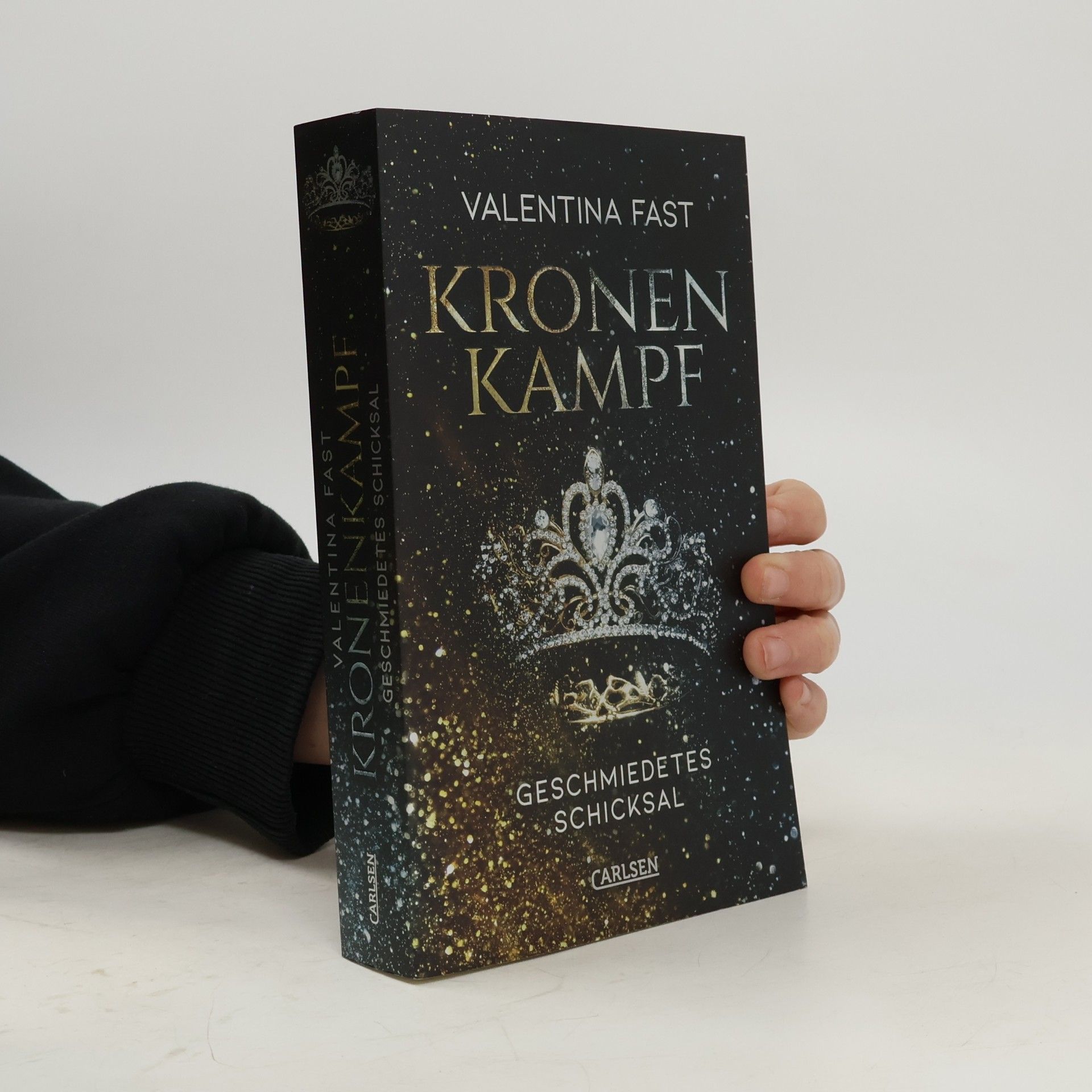 Kronenkampf - geschmiedetes Schicksal