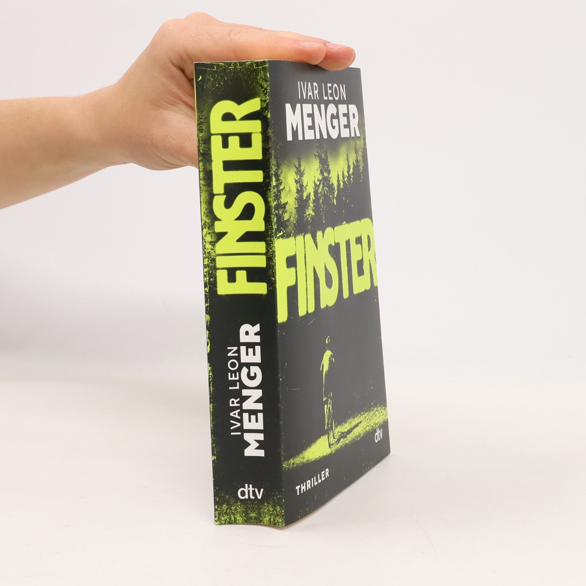 Ivar Leon Menger Finster