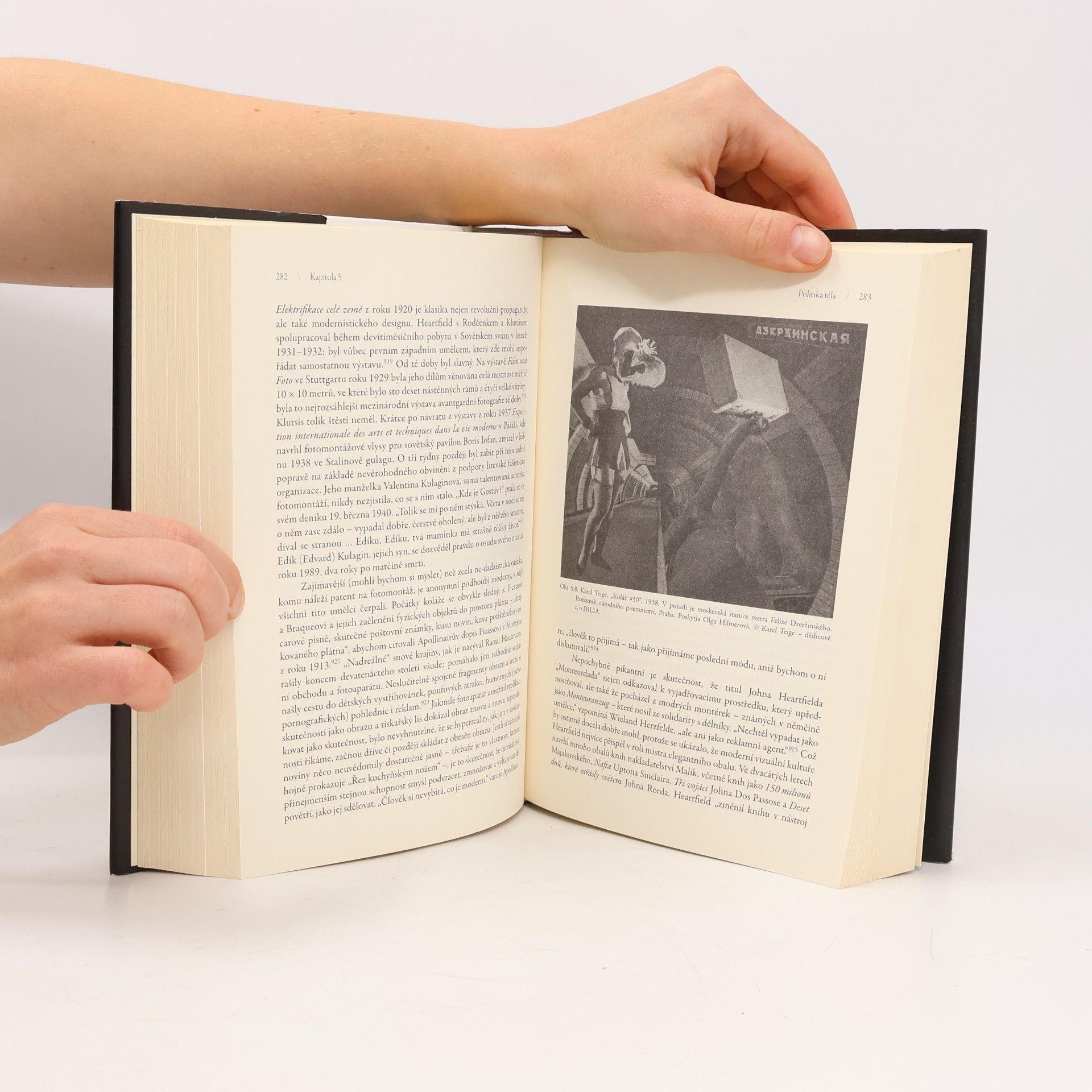 Derek Sayer Praha, hlavní město 20. století: Surrealistická historie