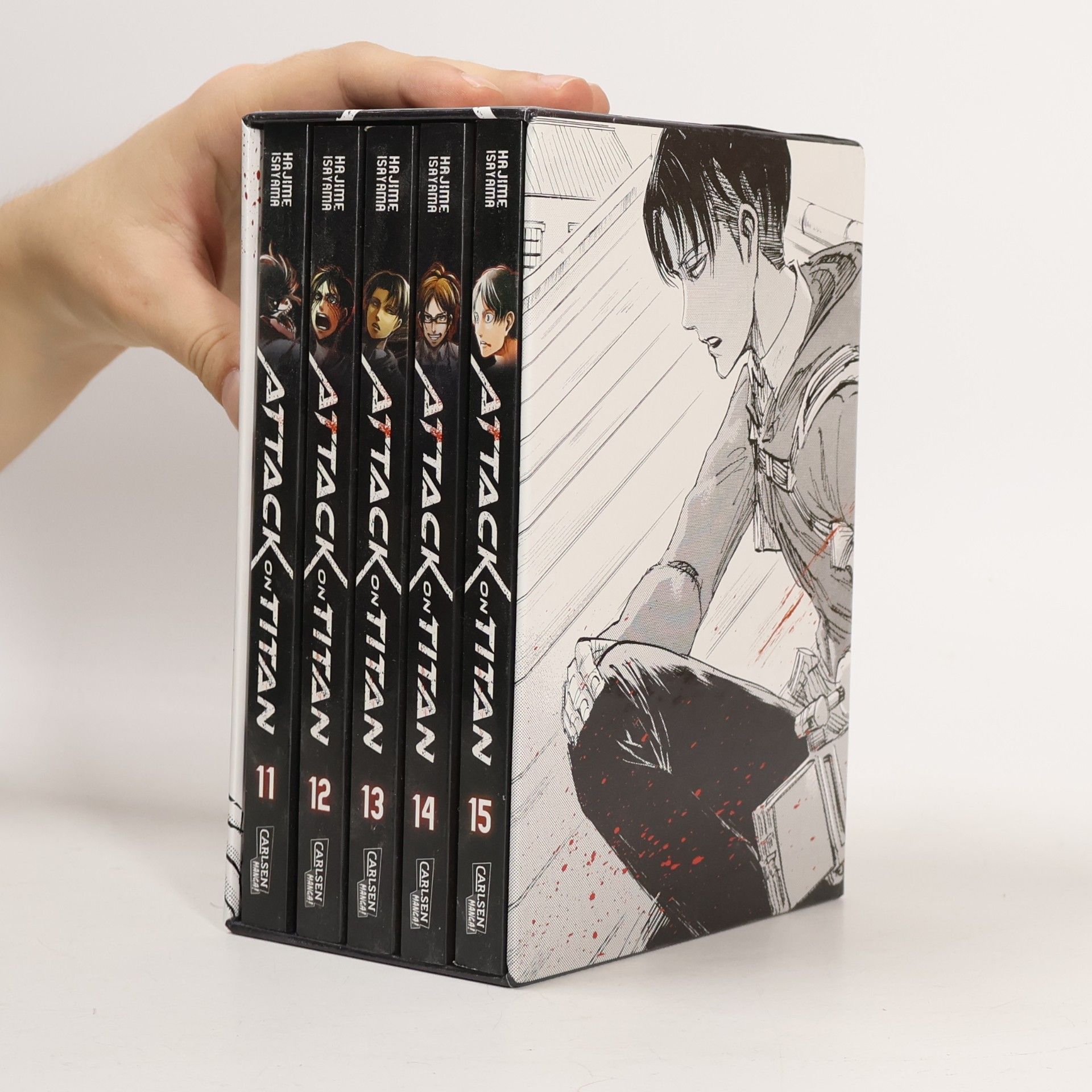 Attack on Titan 11