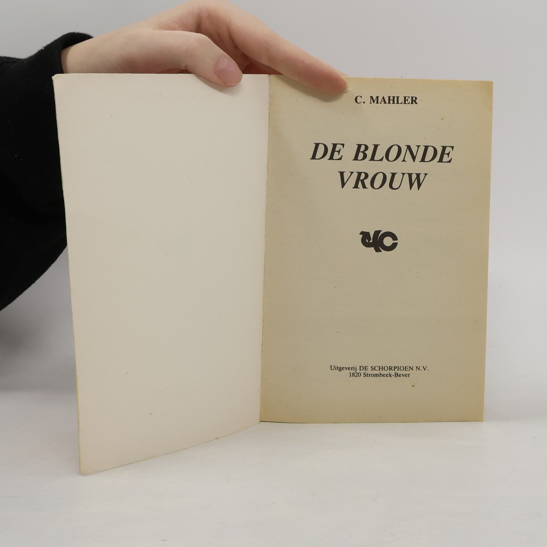 Hedwig Courths-Mahler DE BLONDE VROUW