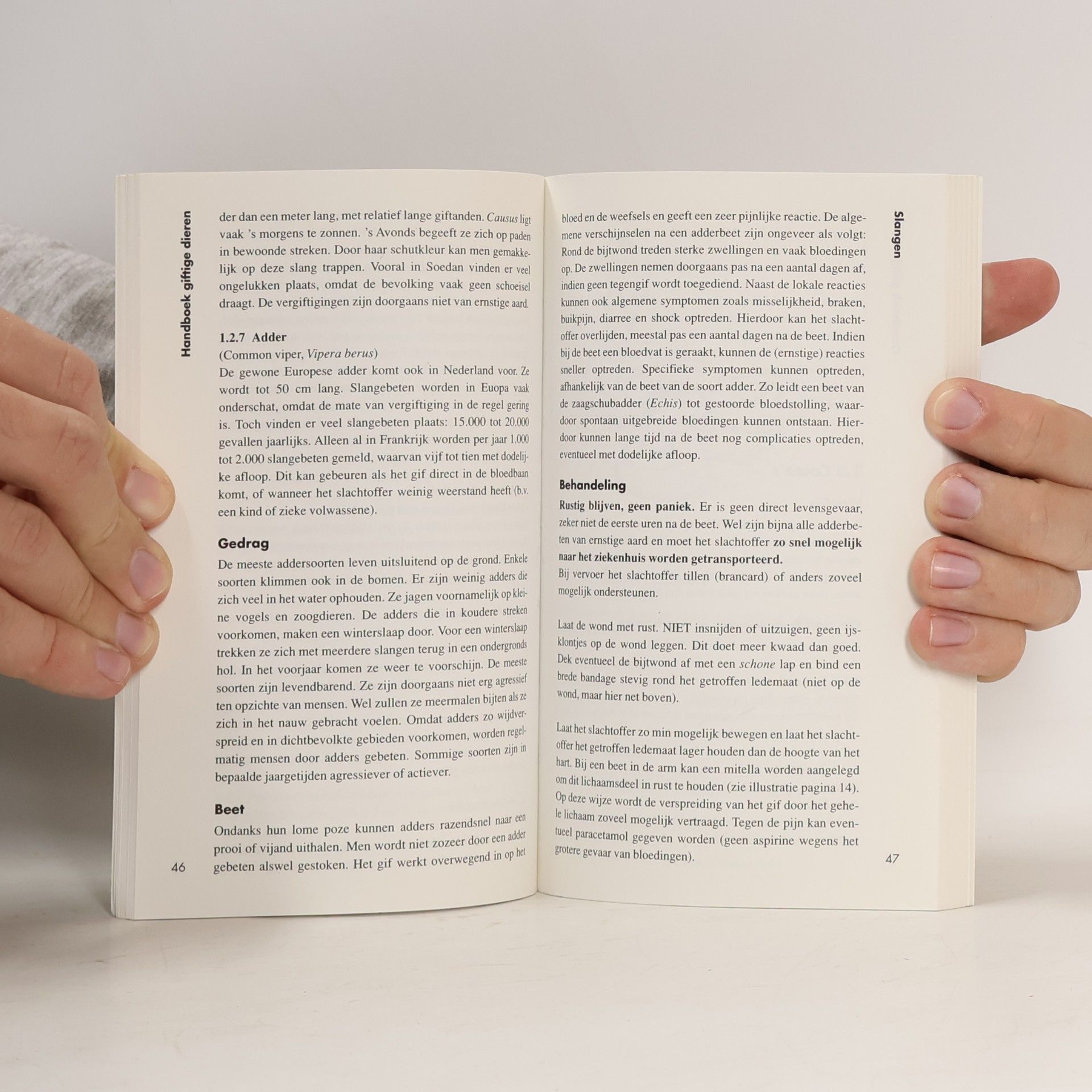 Pieter Aalbersberg Handboek giftige dieren voor de wereldreiziger