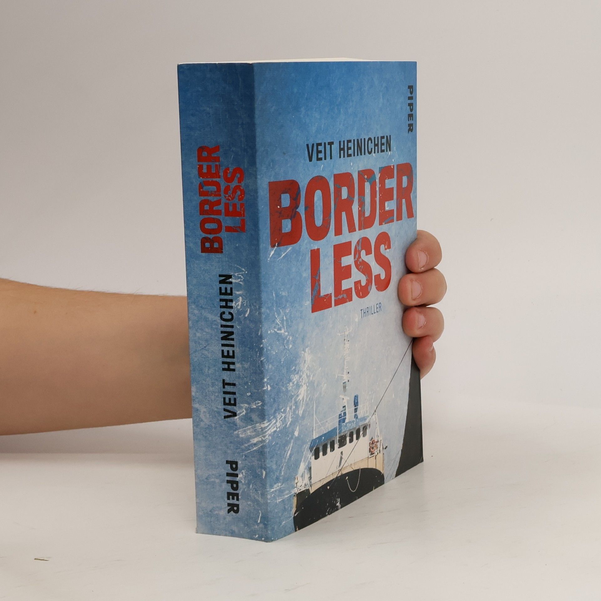 Borderless