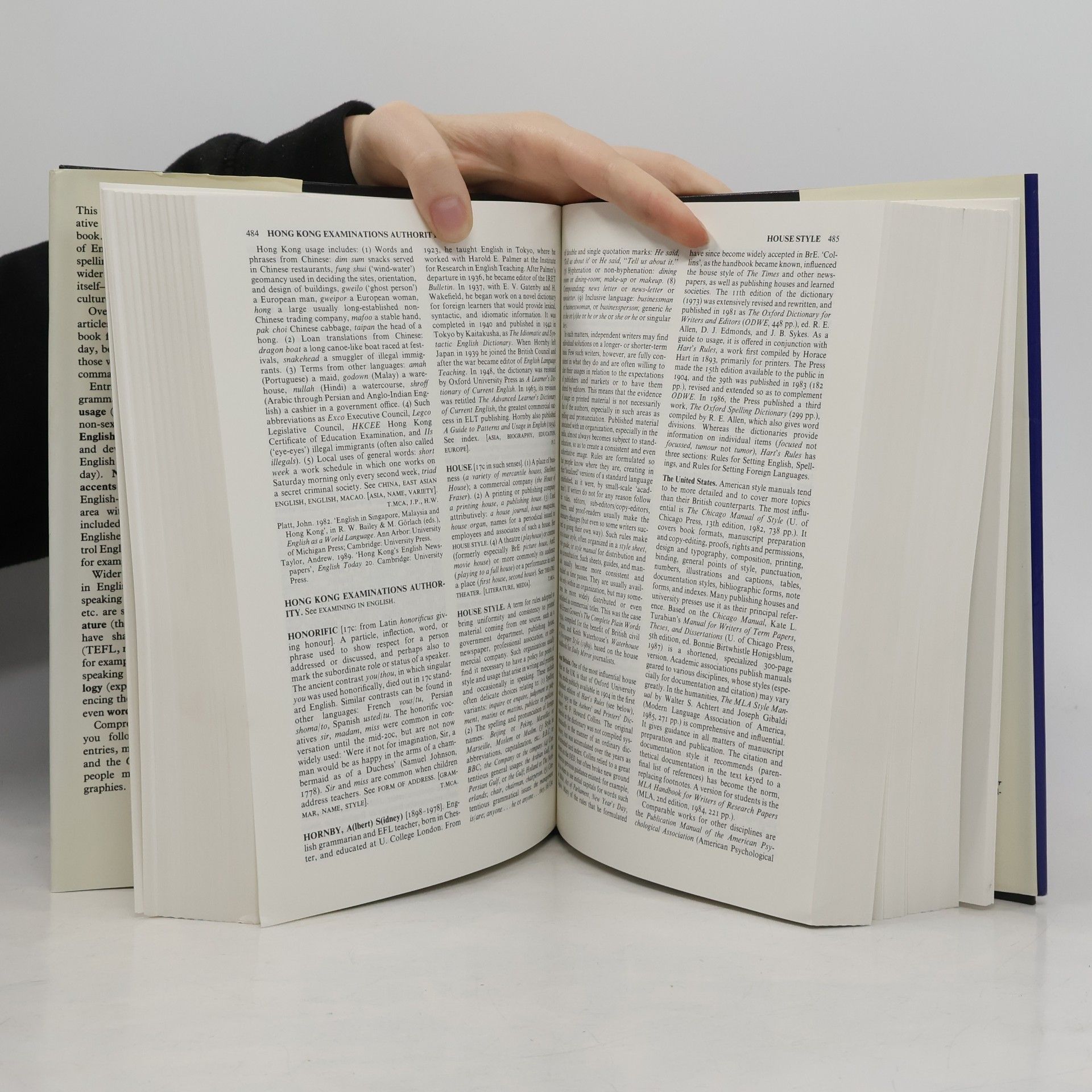 Tom McArthur The Oxford Companion to the English Language