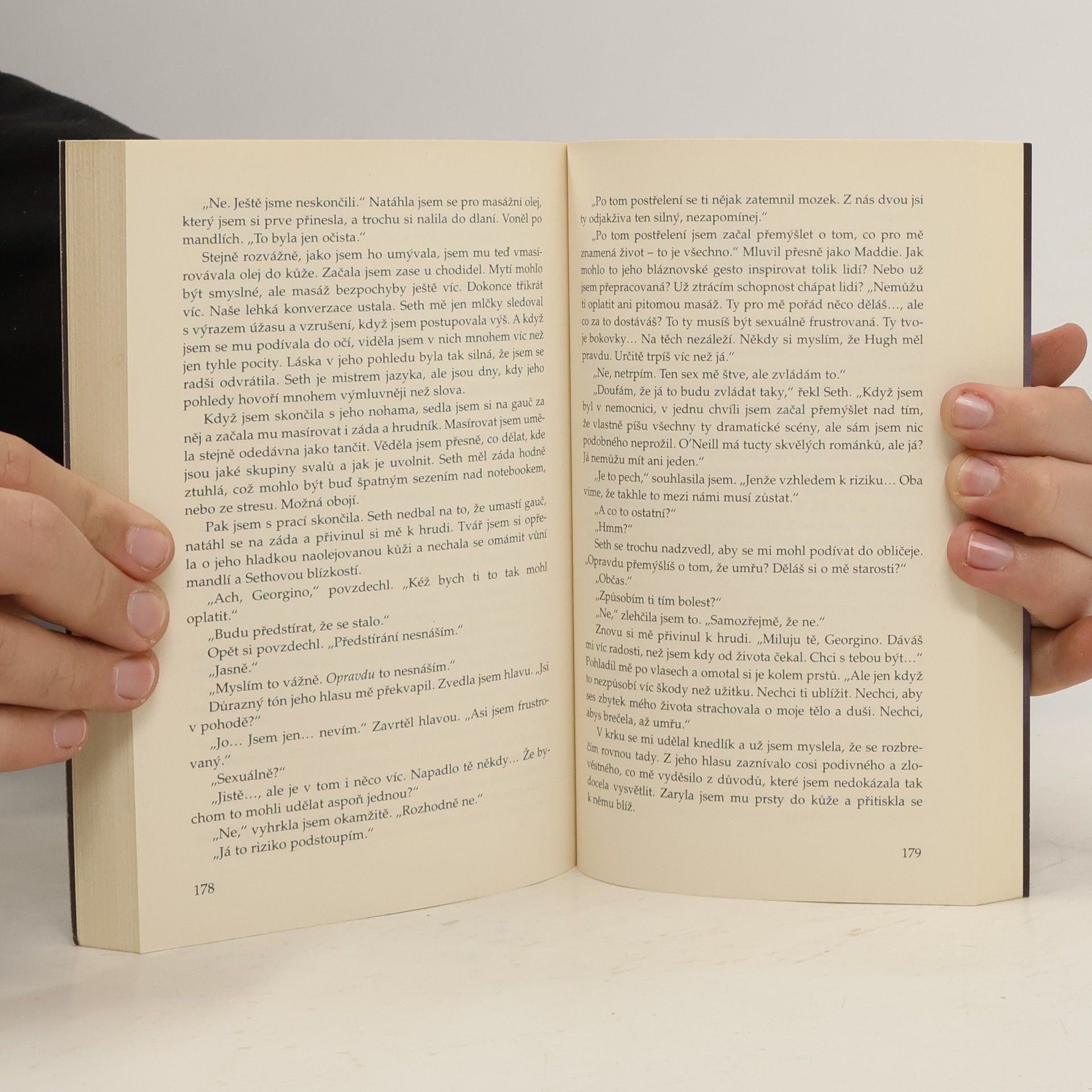 Richelle Mead Sny. Sukuba. 3. díl