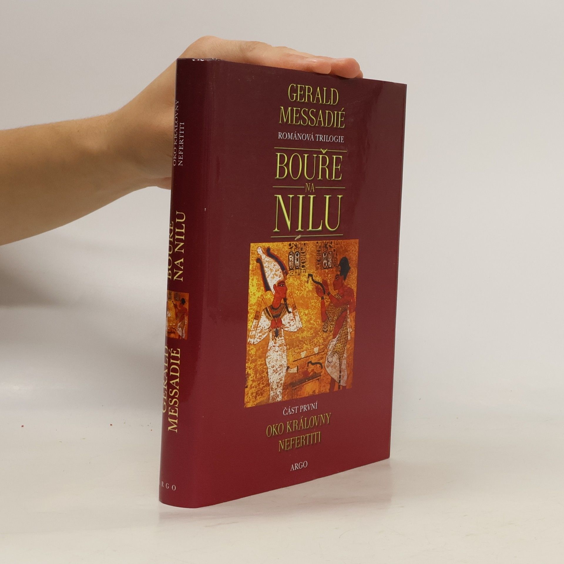 Bouře na Nilu. 1. díl, Oko královny Nefertiti