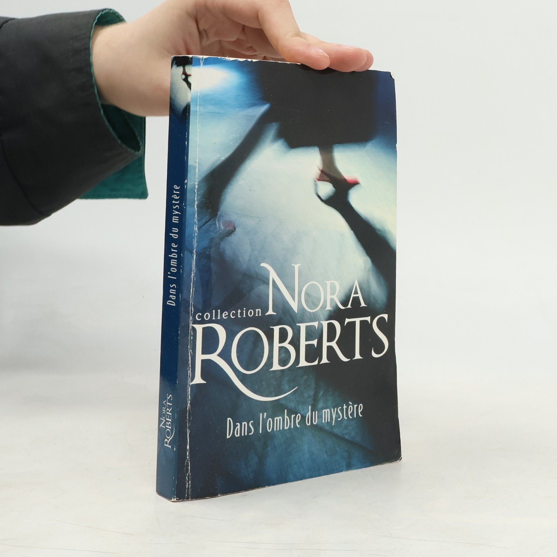 Nora Roberts Nora Roberts: Dans l'ombre du mystère