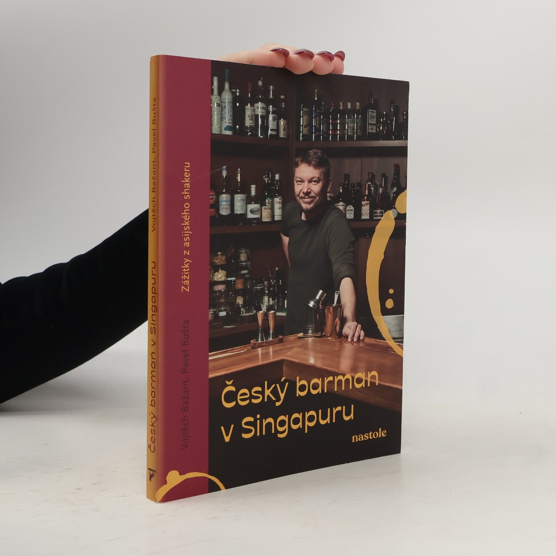 Český barman v Singapuru