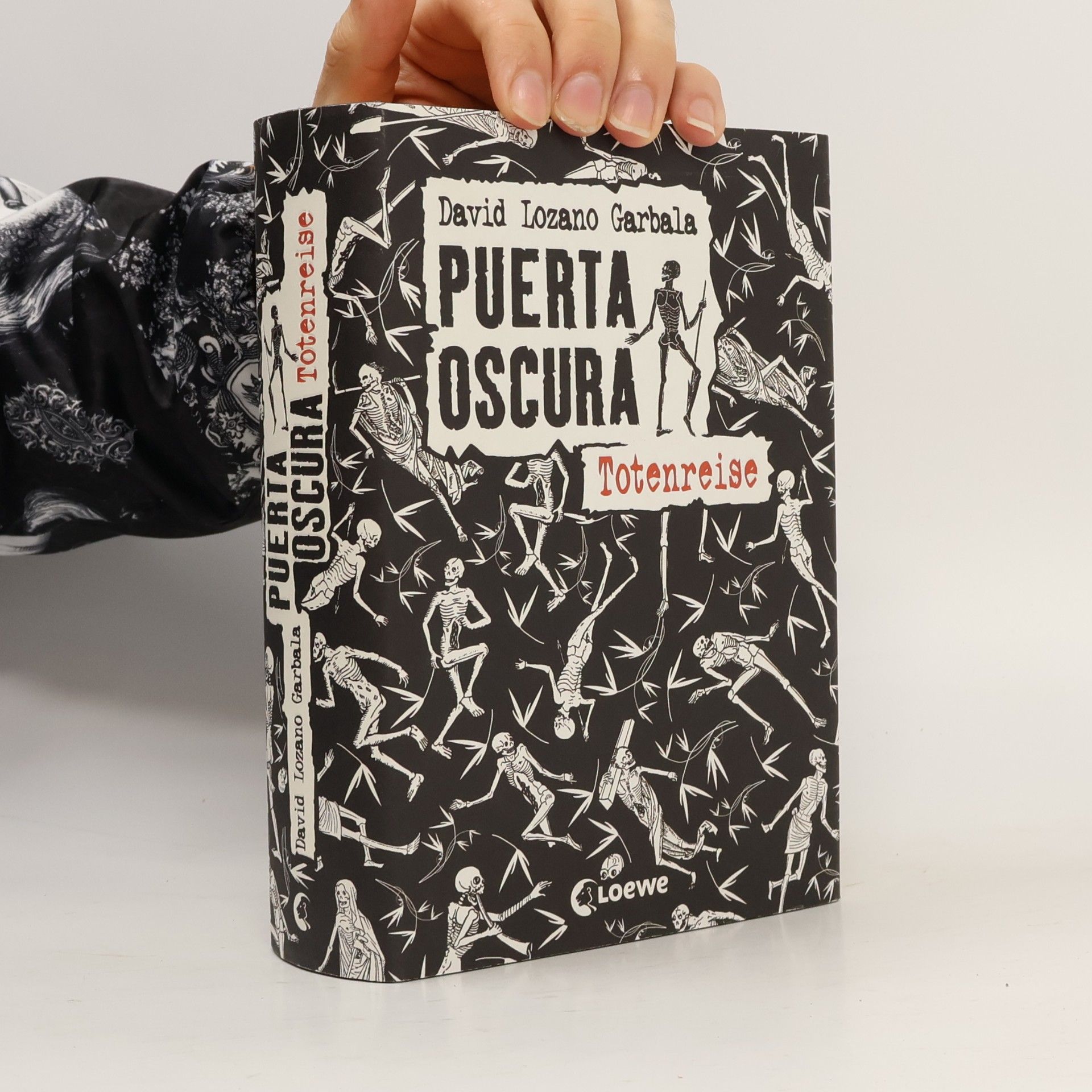 David Lozano Garbala Puerta Oscura
