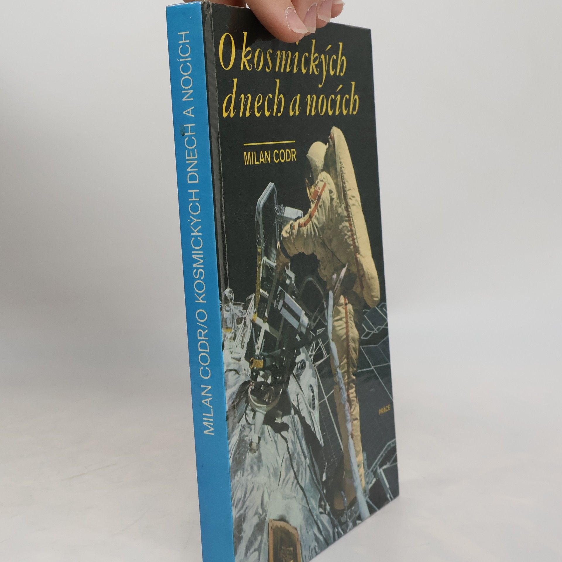 O kosmických dnech a nocích