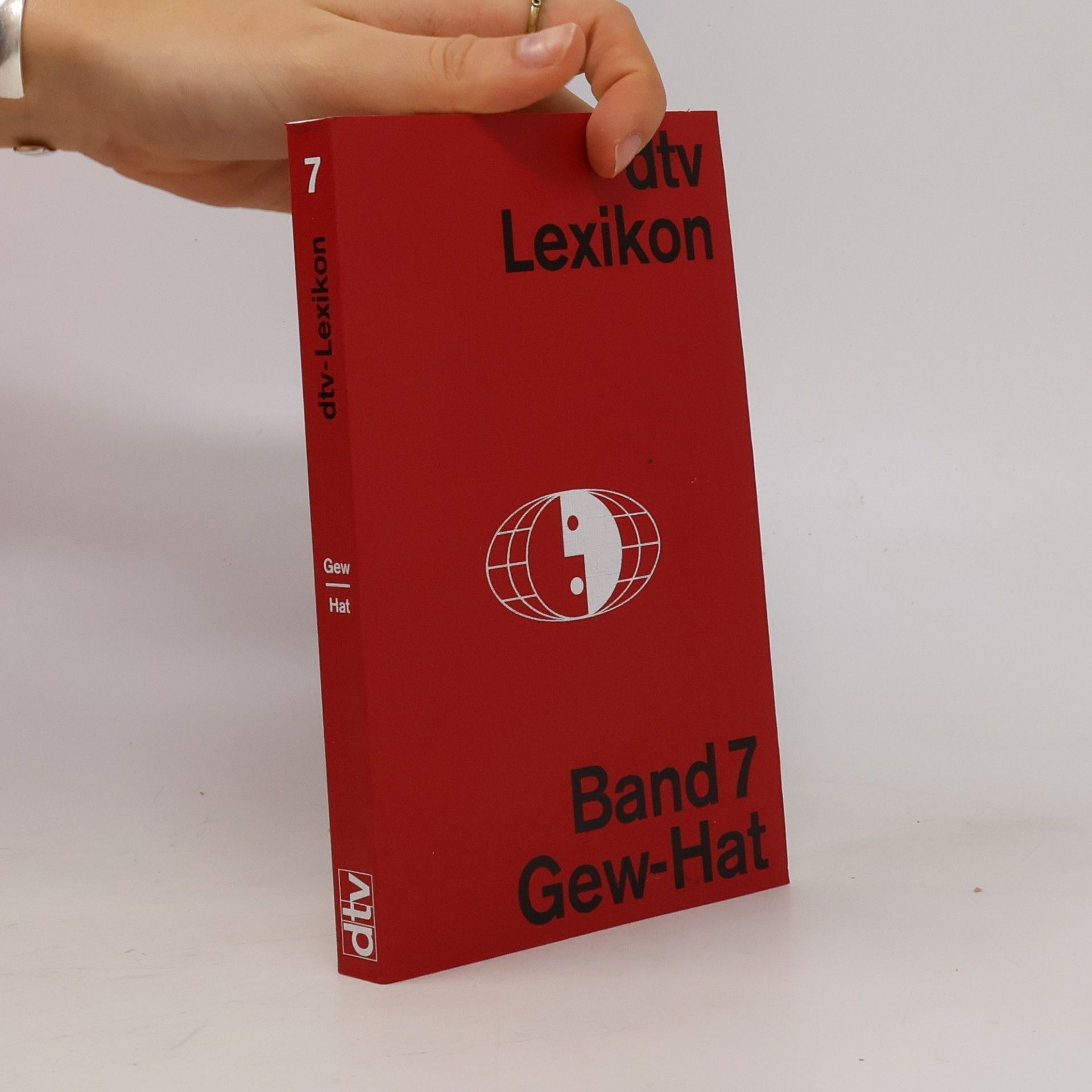 Kolektiv autorů dtv Lexikon. Band 7