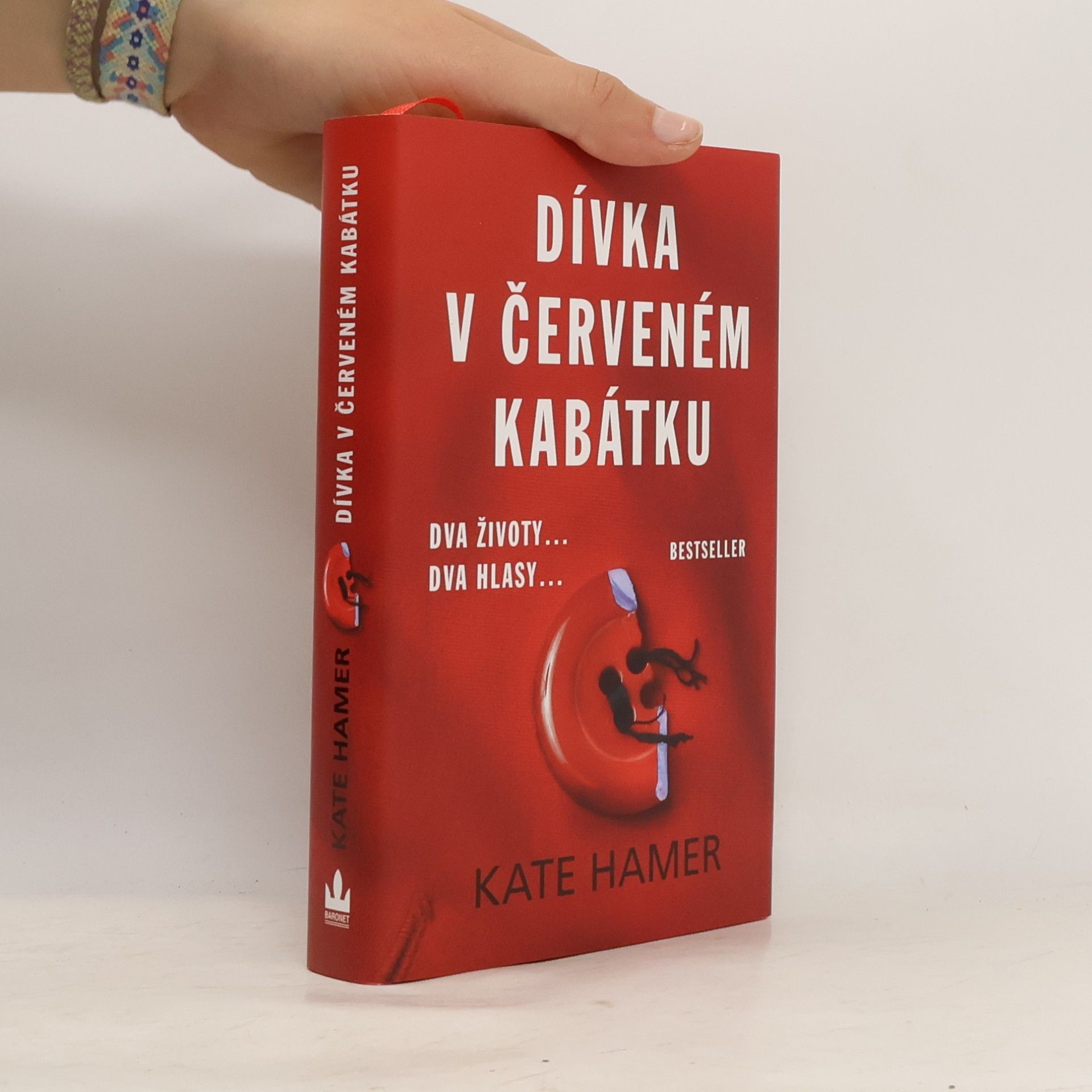 Kate Hamer Dívka v červeném kabátku