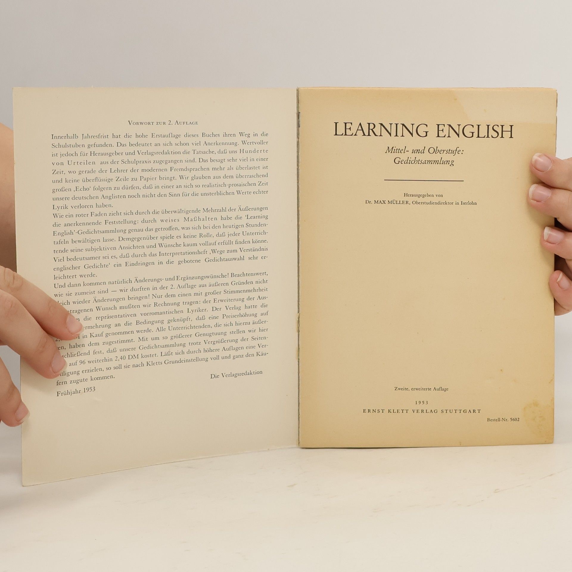 Various authors Learning English