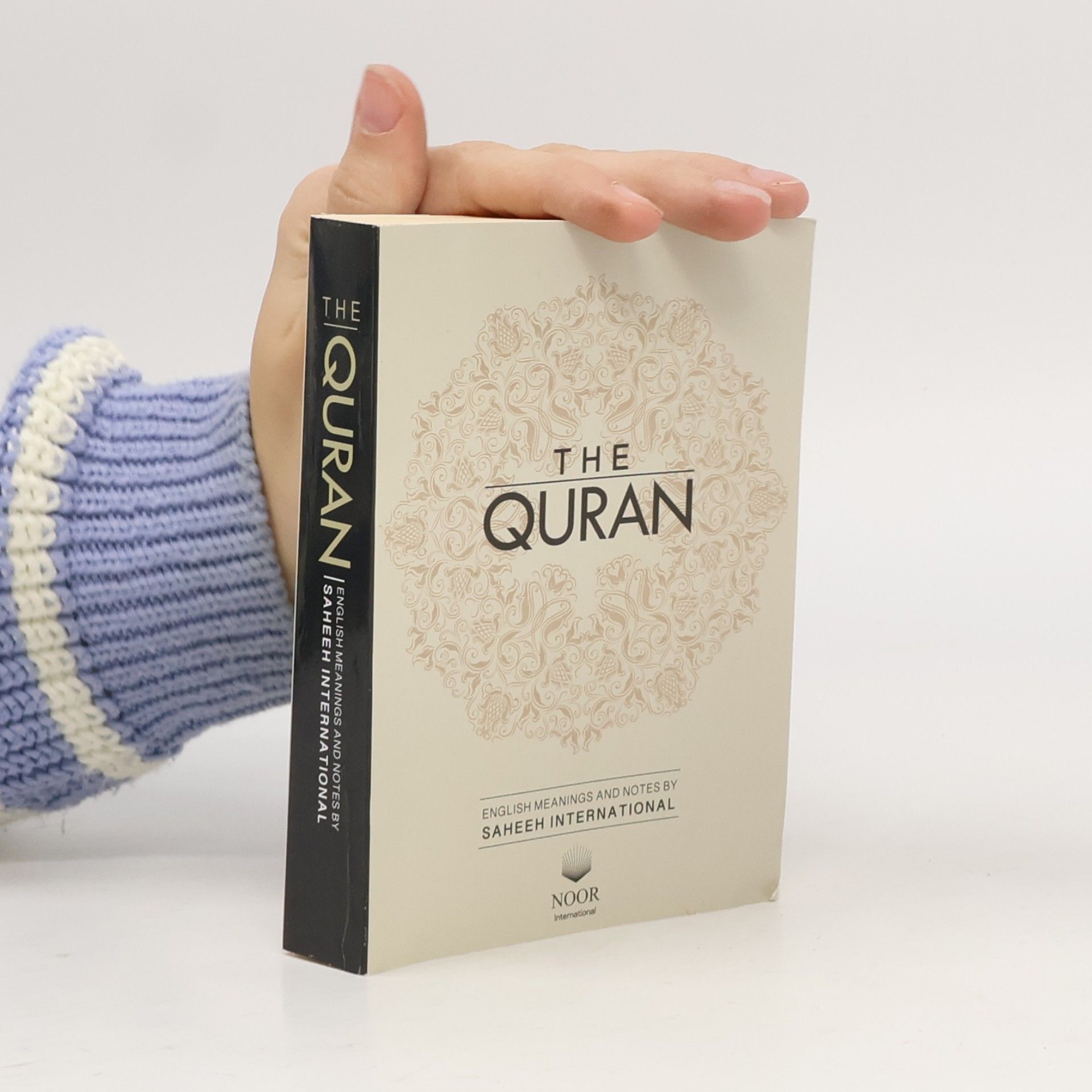 Saheeh International The Quran: English Meanings and Notes
