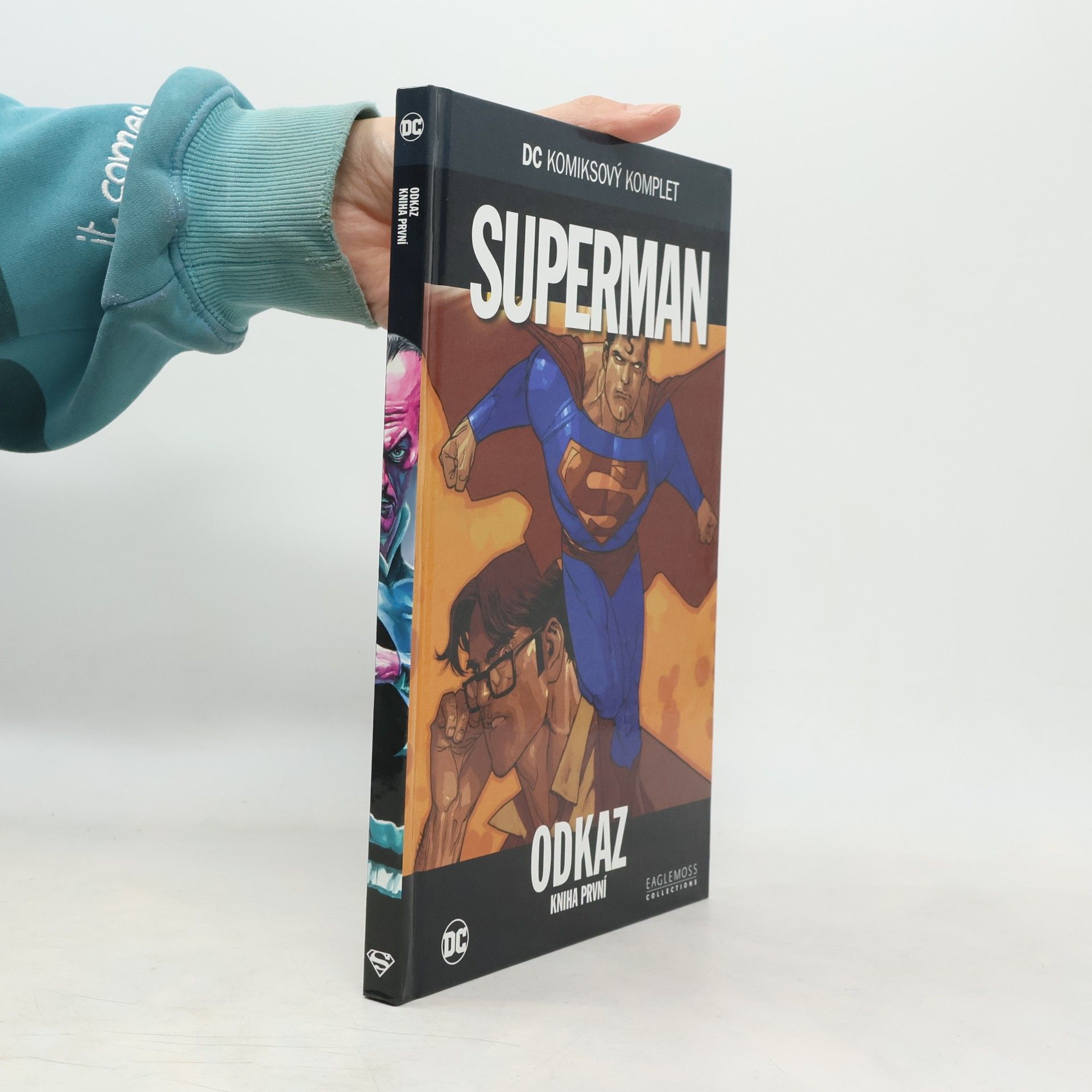 Various authors Superman. Odkaz, kniha první