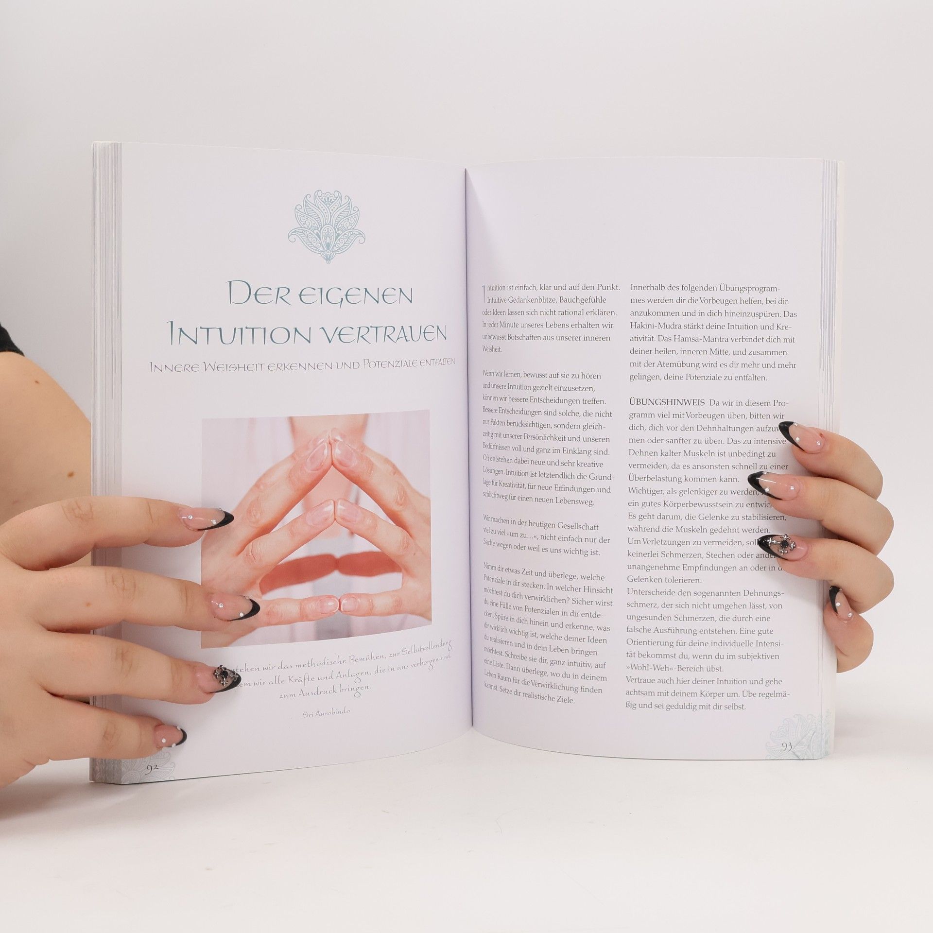 Mara Dina Zarges Mood Yoga