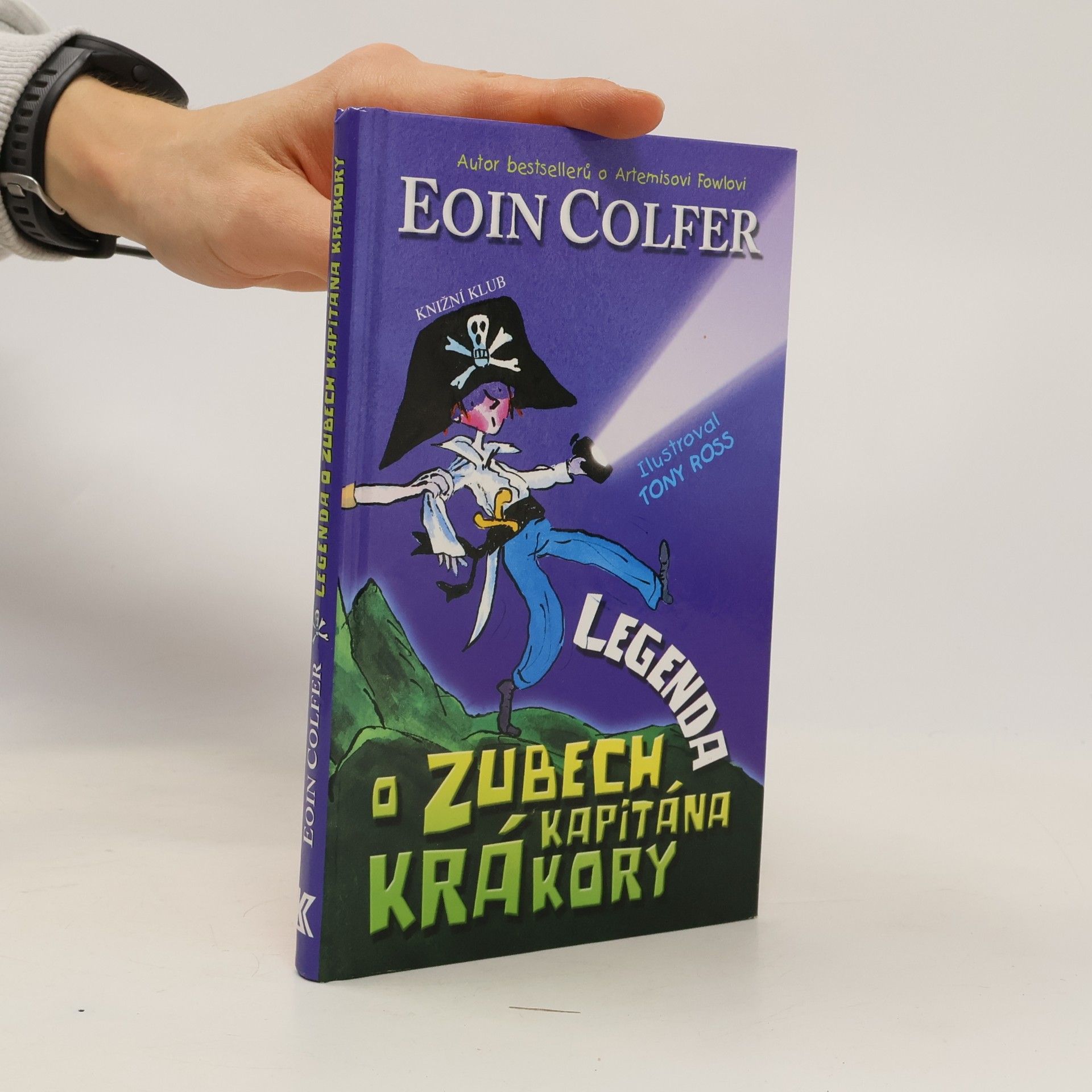 Eoin Colfer Legenda o Zubech kapitána Krákory