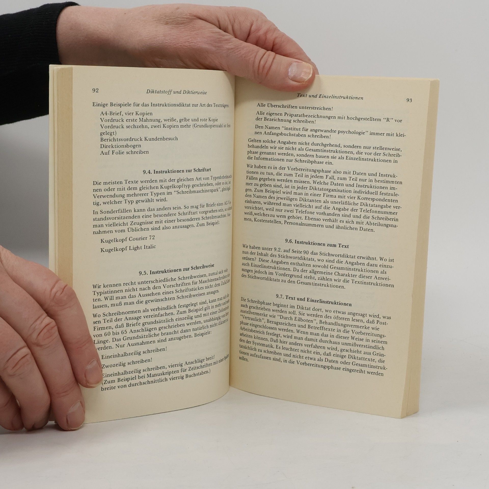 Wolfgang Manekeller Duden Taschenbücher - 19: Wie diktiert man im Büro?