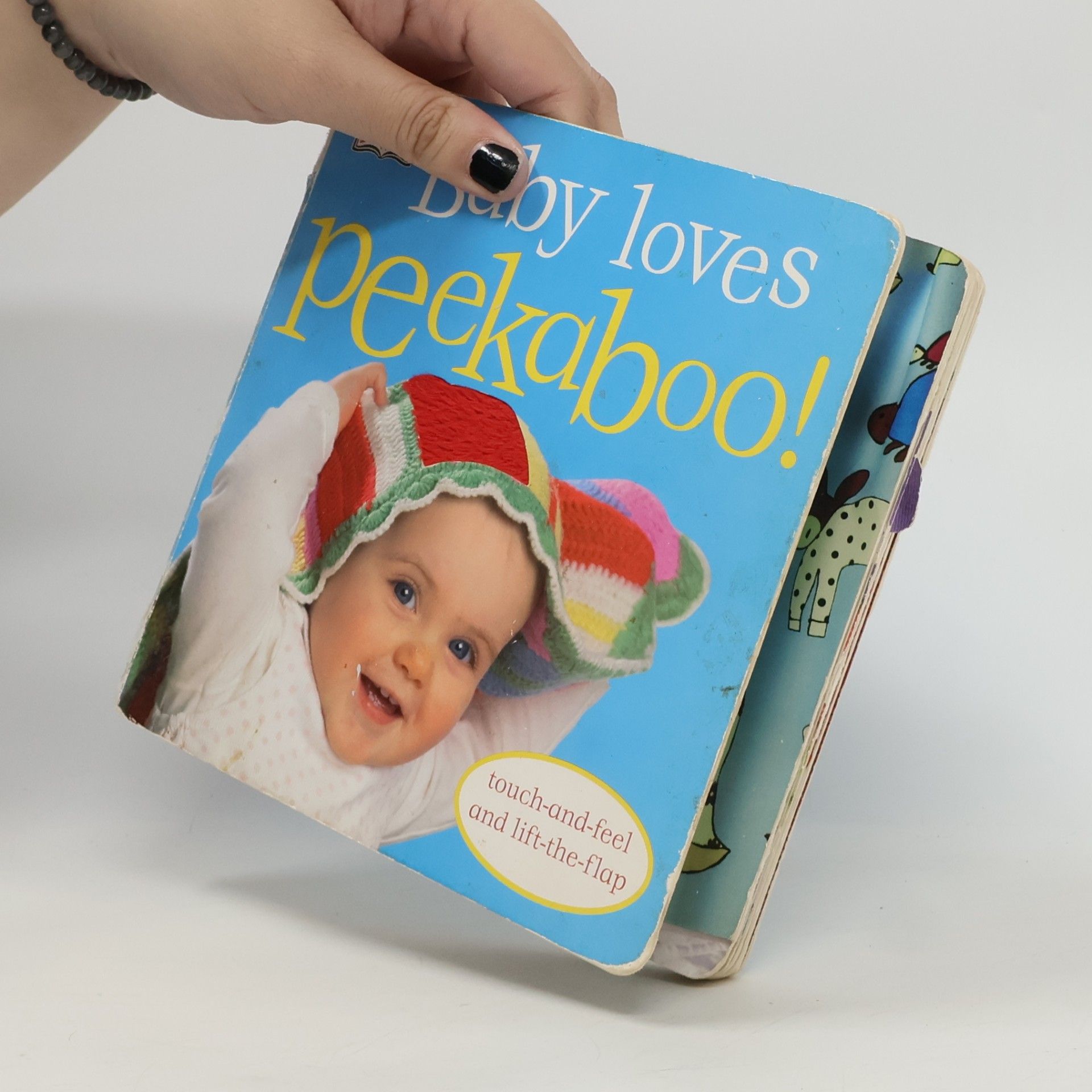 Dawn Sirett Baby Loves Peekaboo!