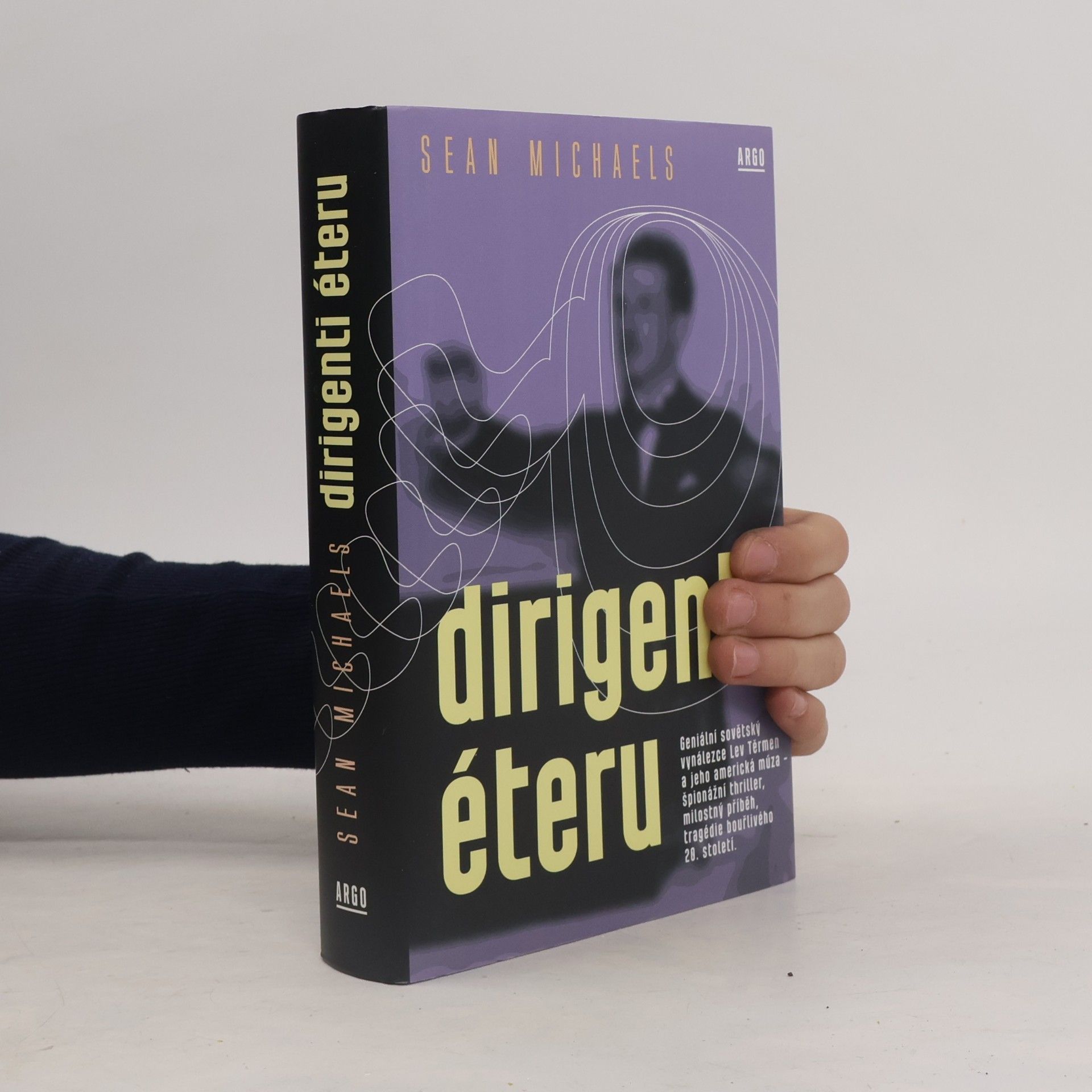 Dirigenti éteru