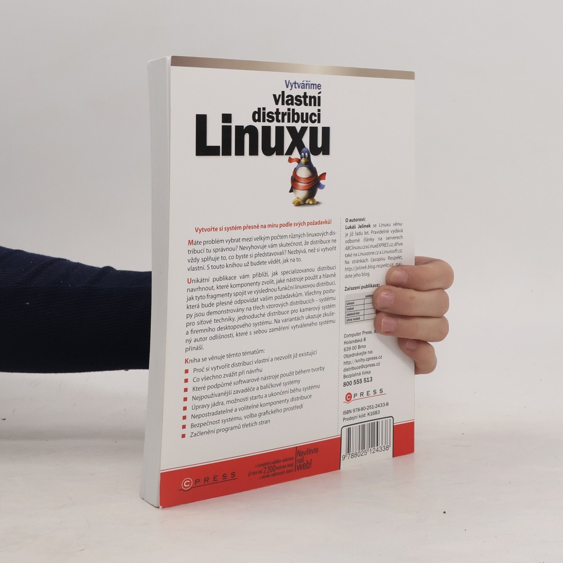 Lukáš Jelínek Vytváříme vlastní distribuci Linuxu – Od návrhu po fungující systém