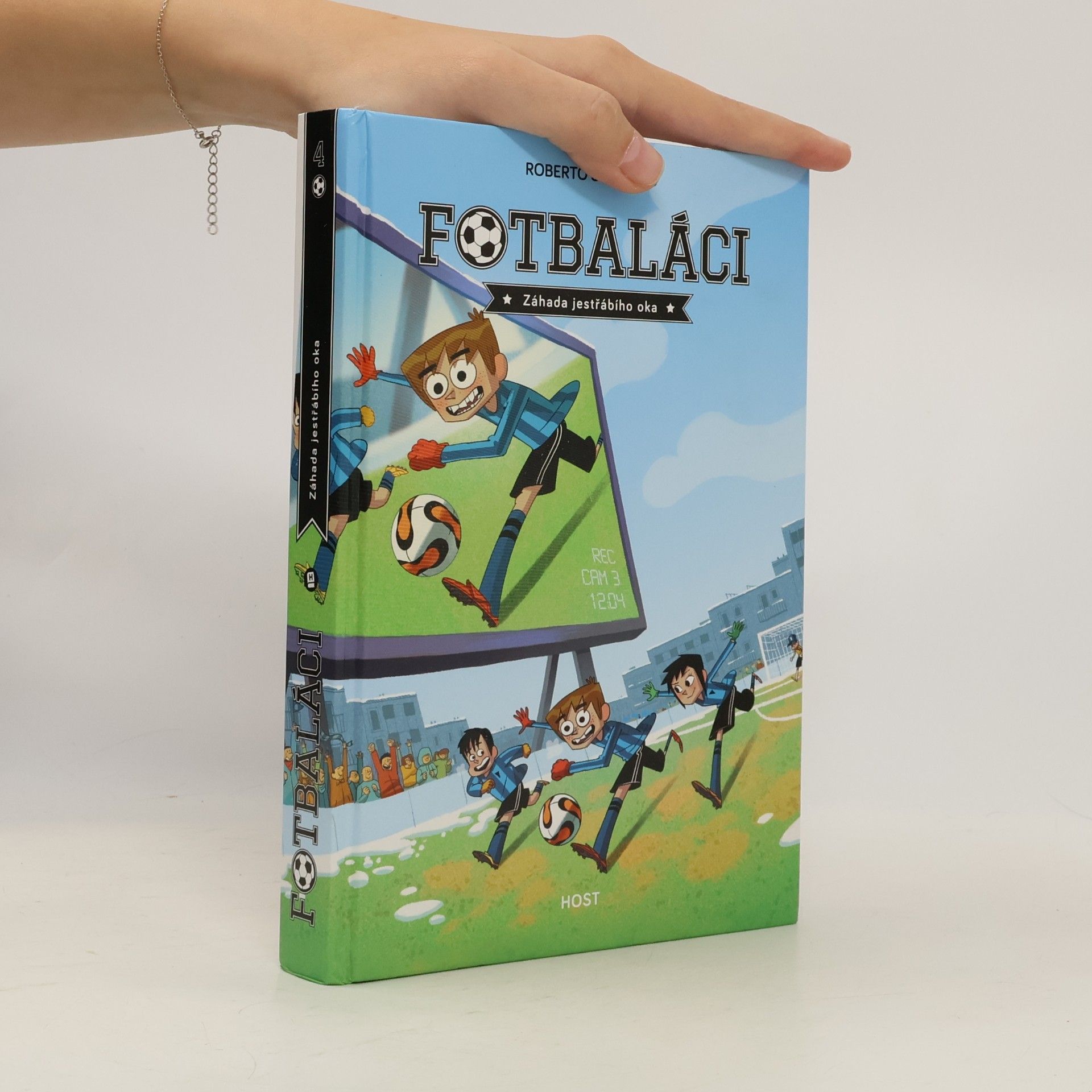 Fotbaláci 4. Záhada jestřábího oka