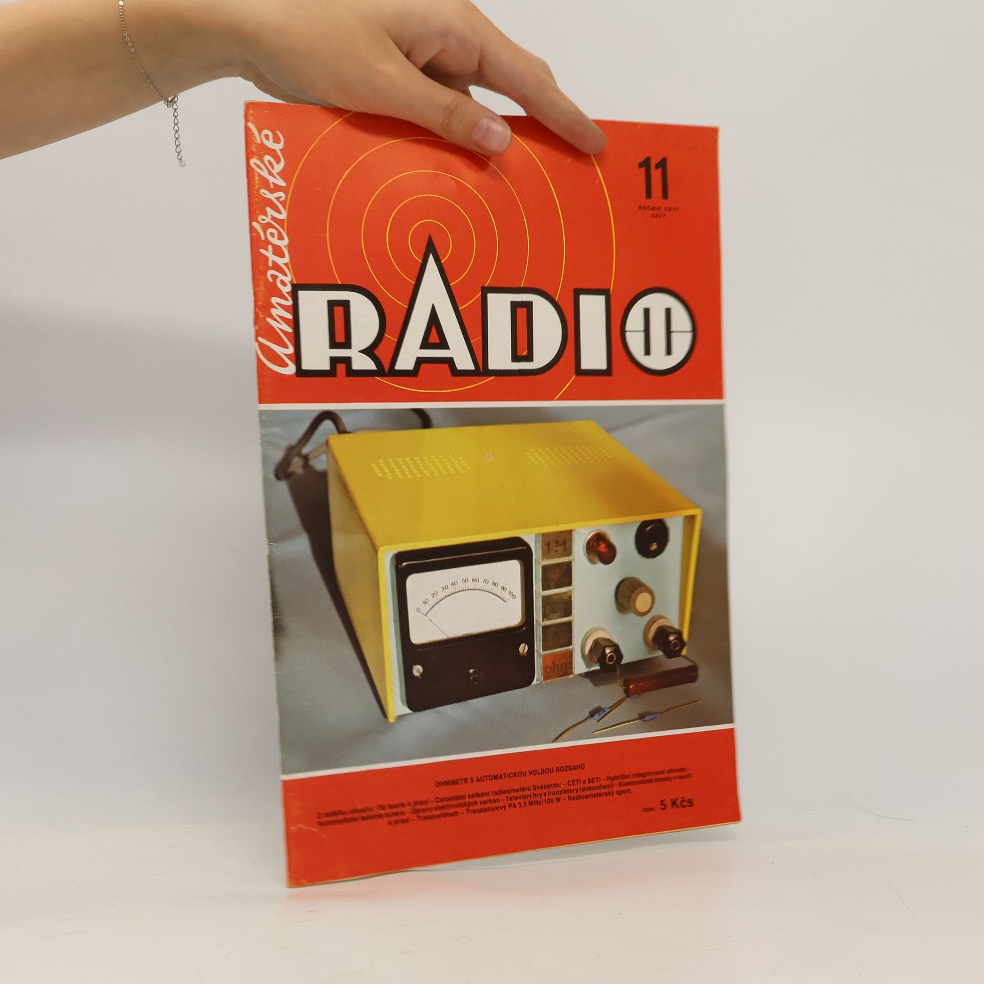 Kolektiv autorů Amatérské radio 11/1977