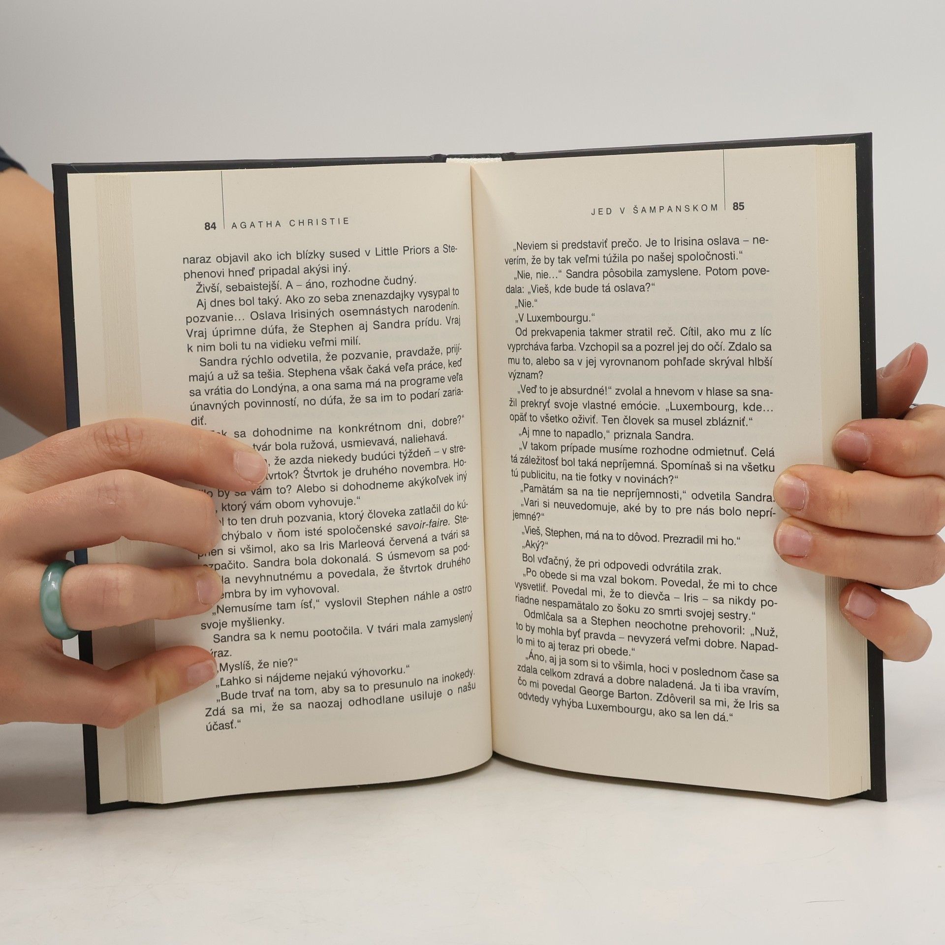 Agatha Christie Jed v šampanskom