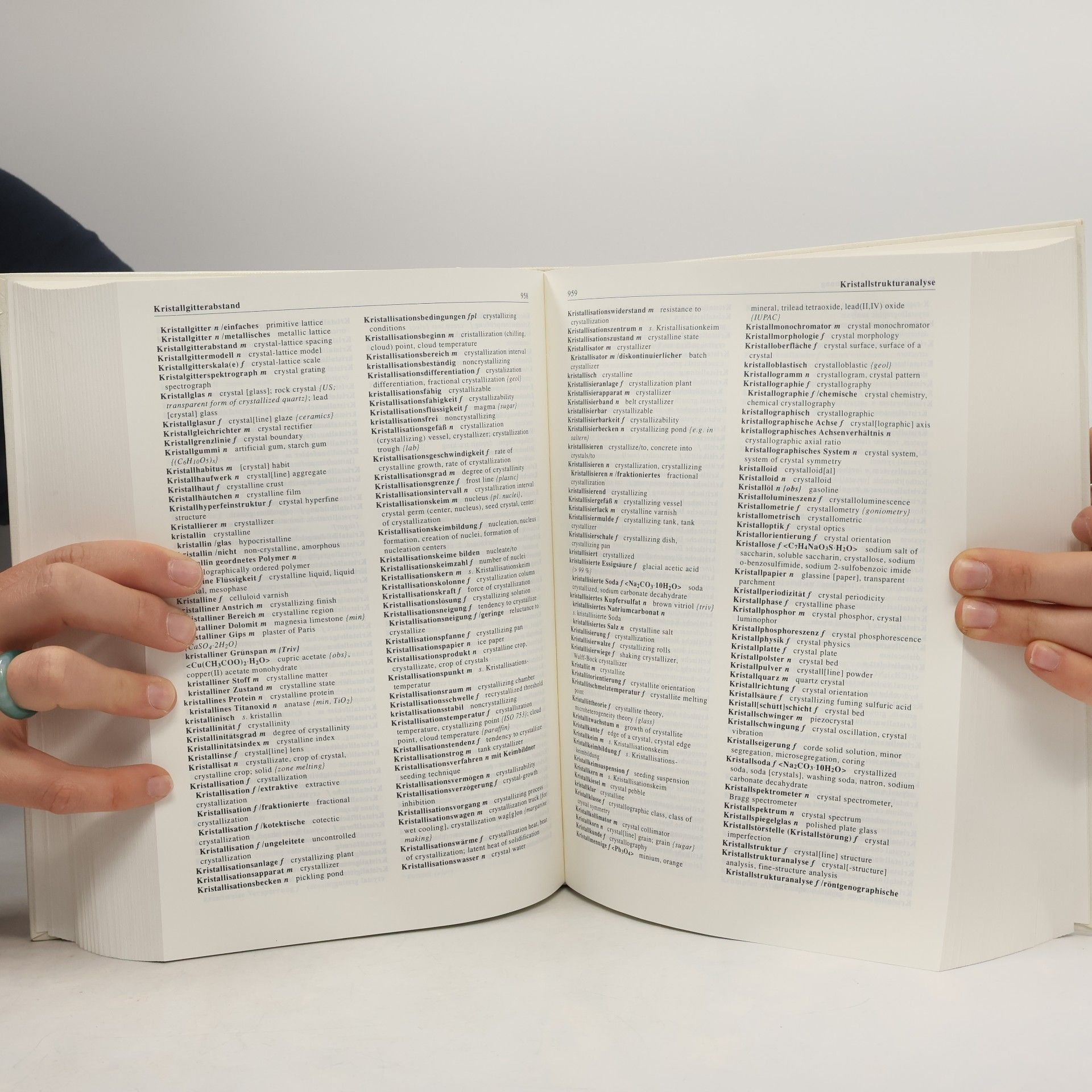 Gerhard Wenske parat: Wörterbuch Chemie. Dictionary of Chemistry