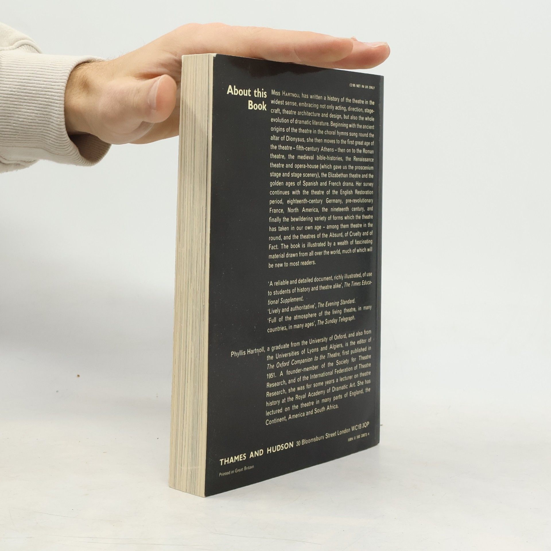 Phyllis Hartnoll A Concise History of the Theatre