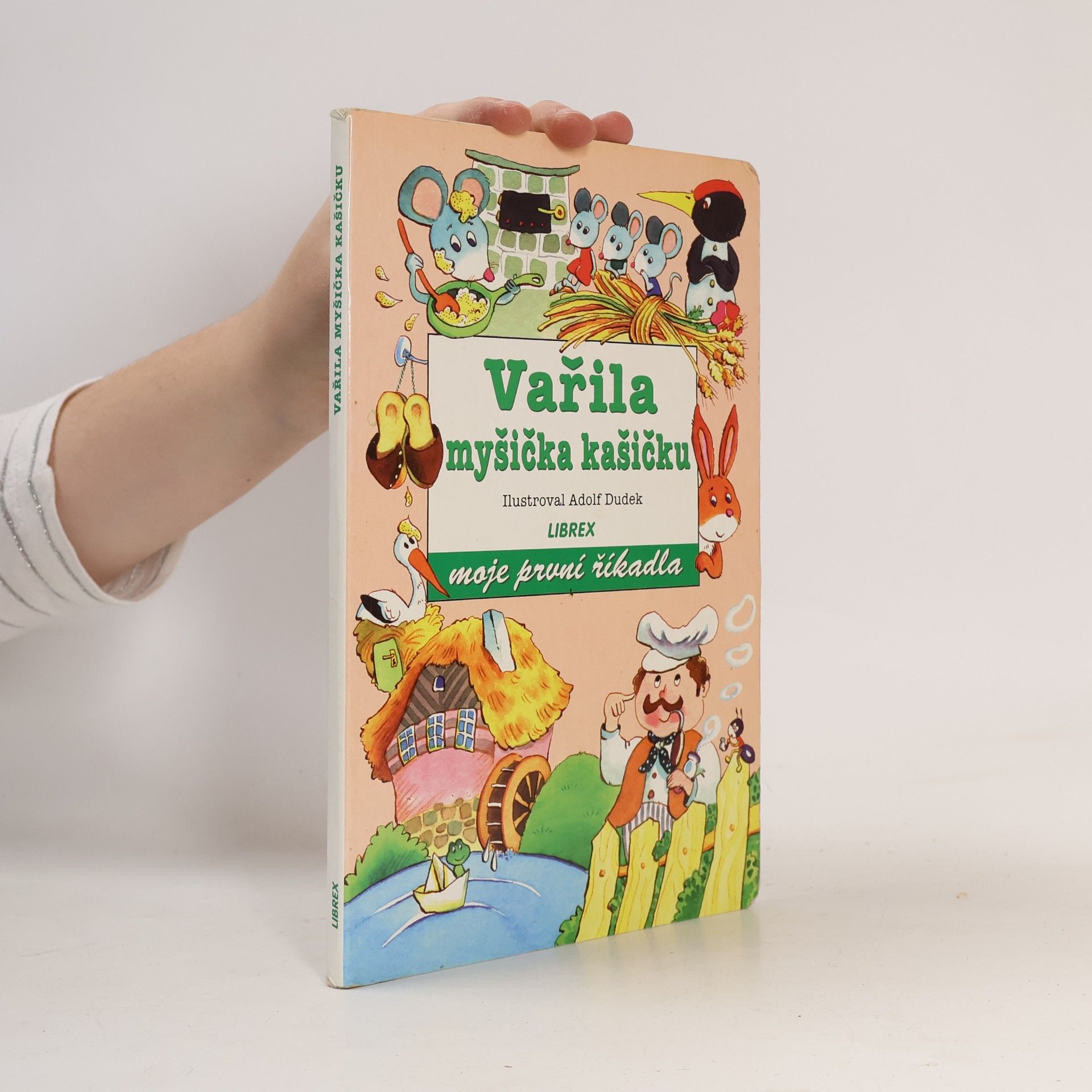 Vařila myšička kašičku