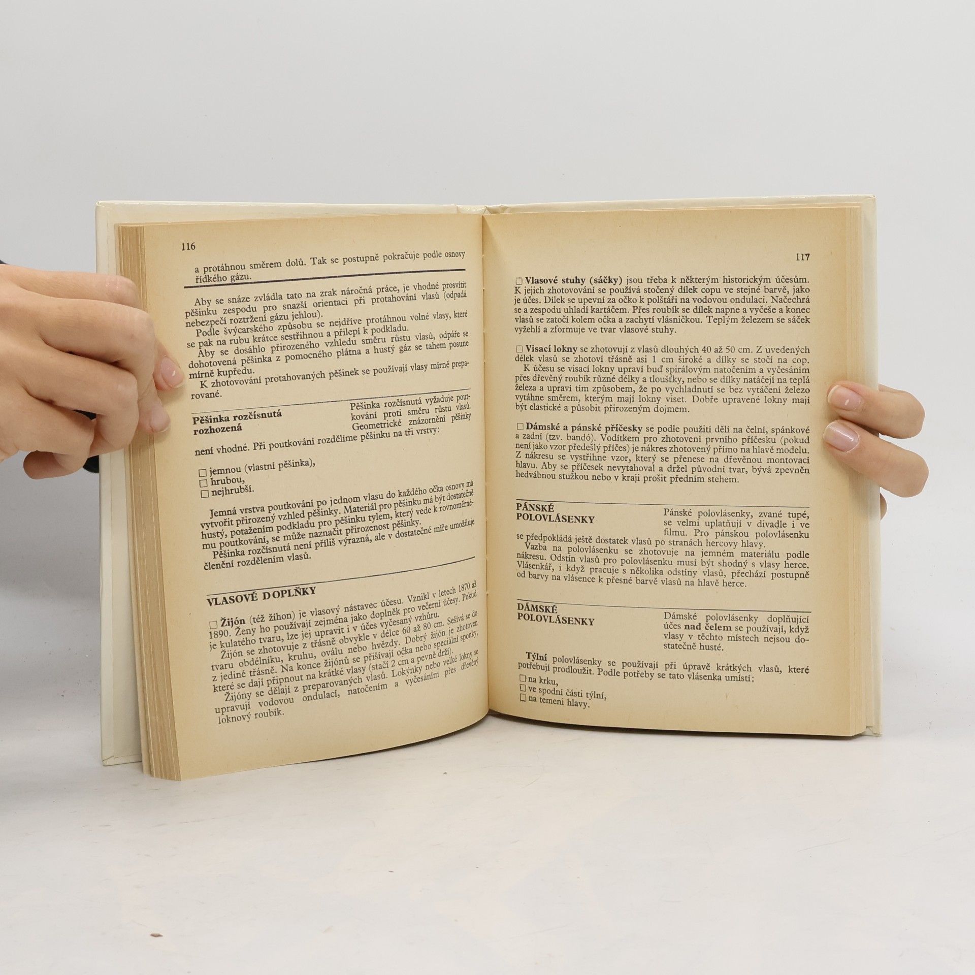 Various authors Technologie pro holiče a kadeřníky II a III