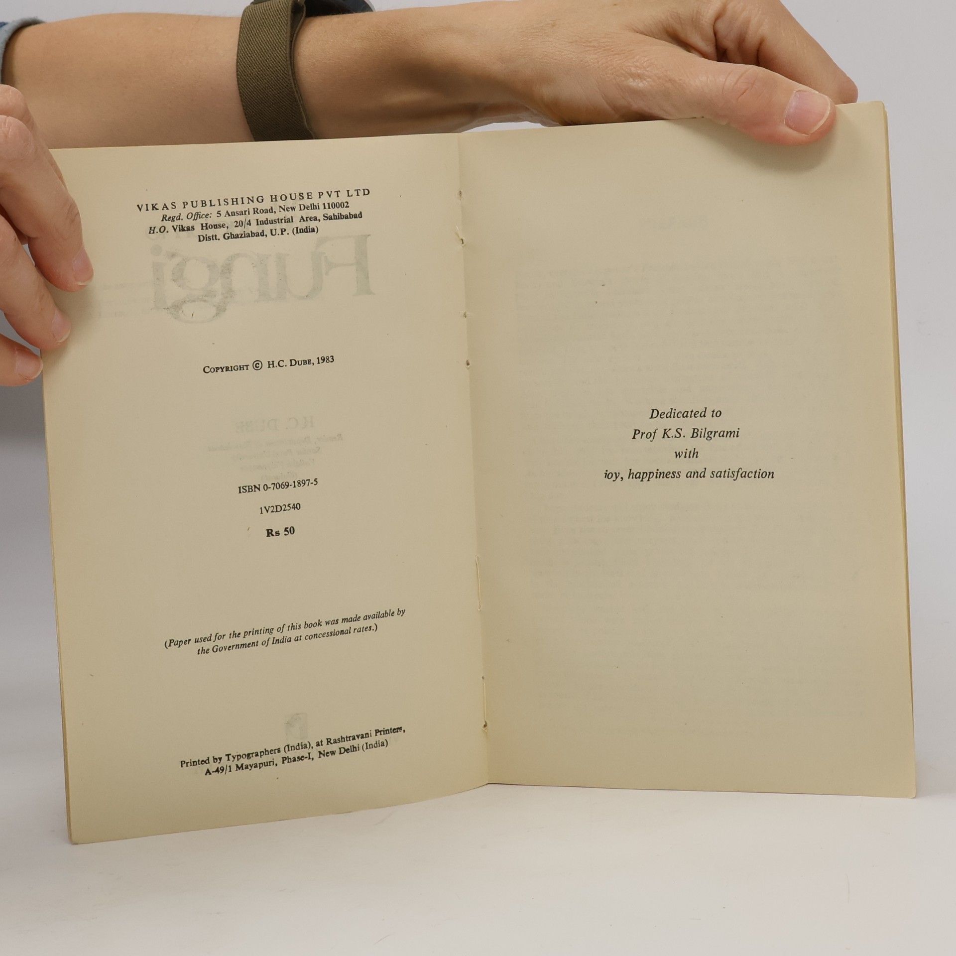 H. C. Dube An Introduction to Fungi