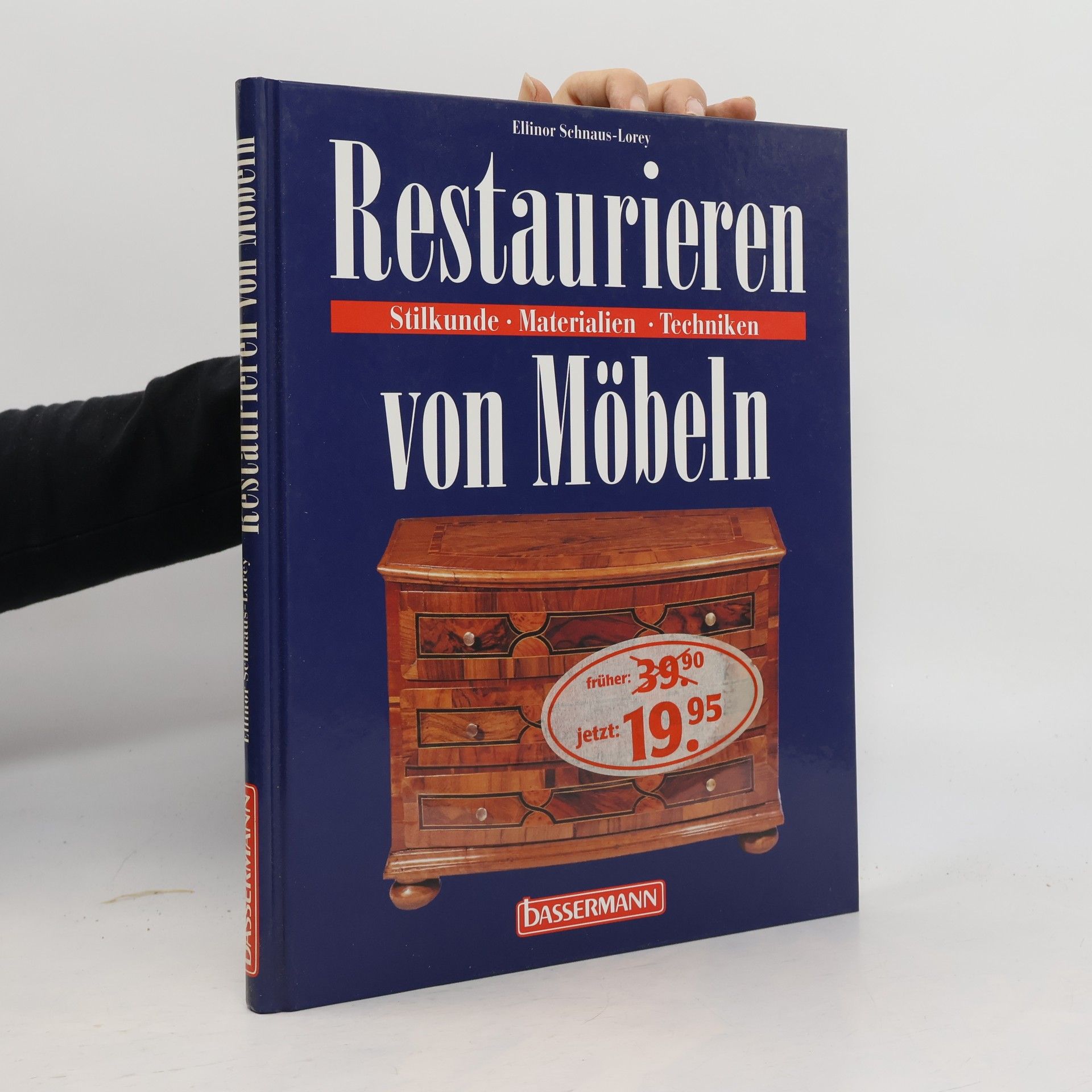 Ellinor Schnaus-Lorey Restaurieren von Möbeln