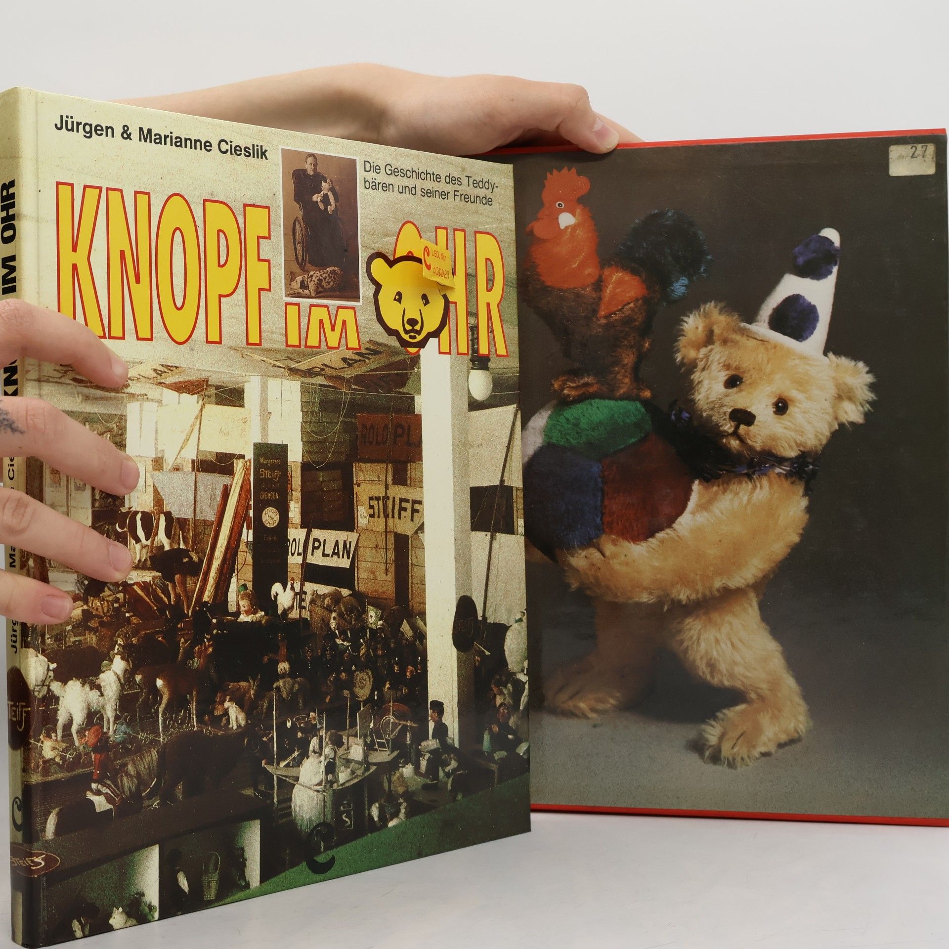 Knopf im Ohr
