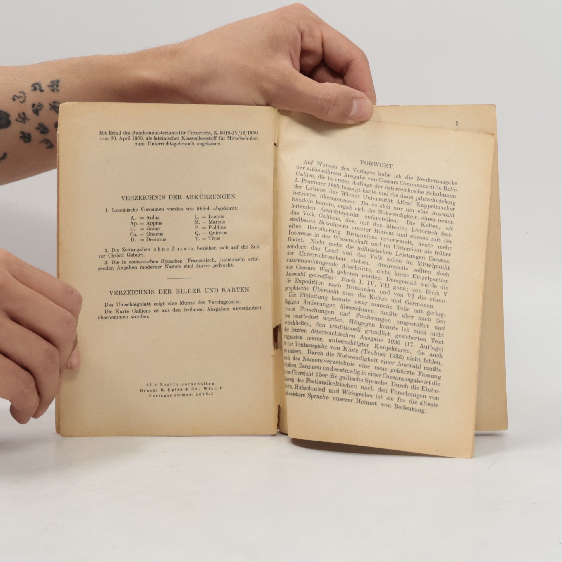Rudolf Scheer C. Julii Caesaris commentarii de bello Gallico