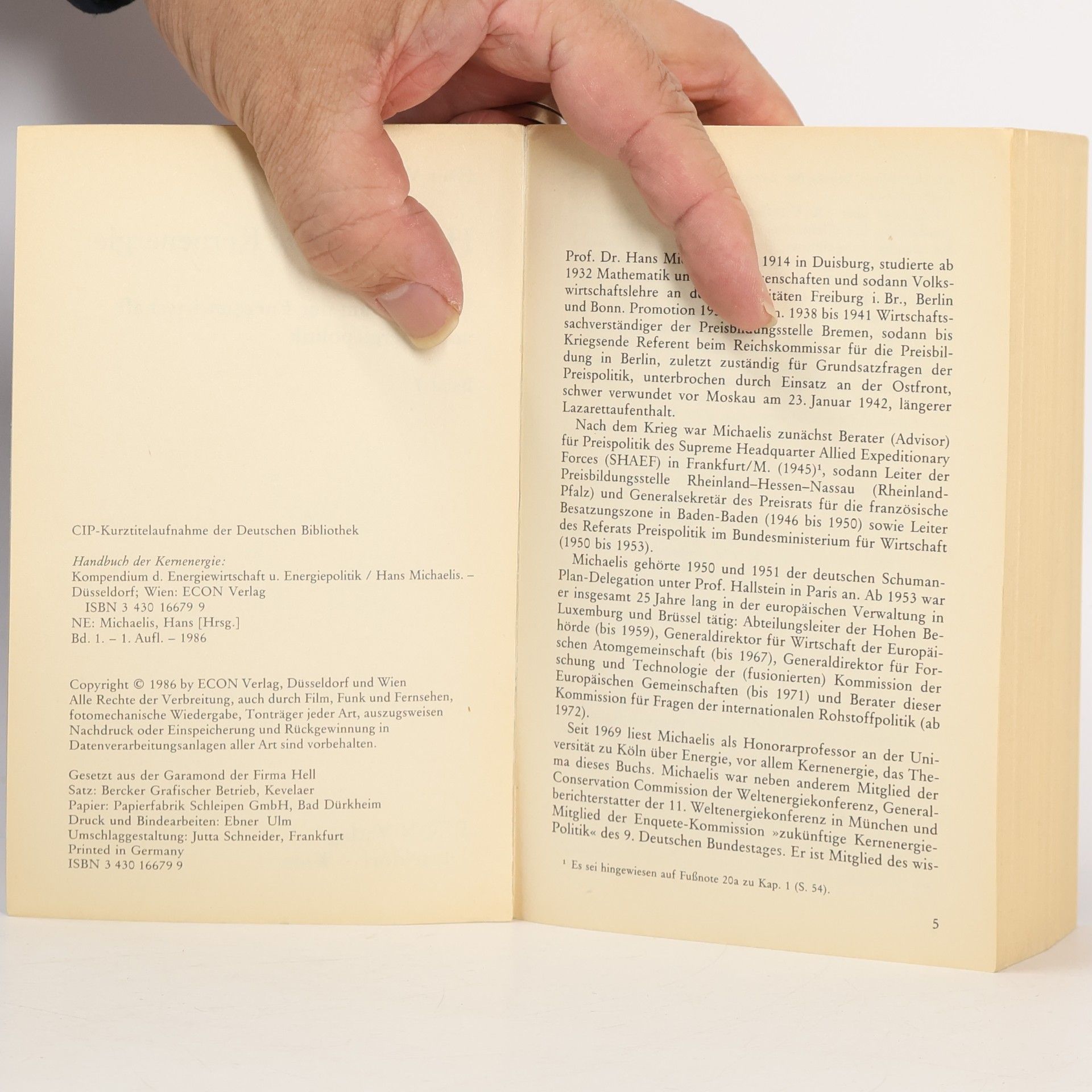 Hans Michaelis Handbuch der Kernenergie