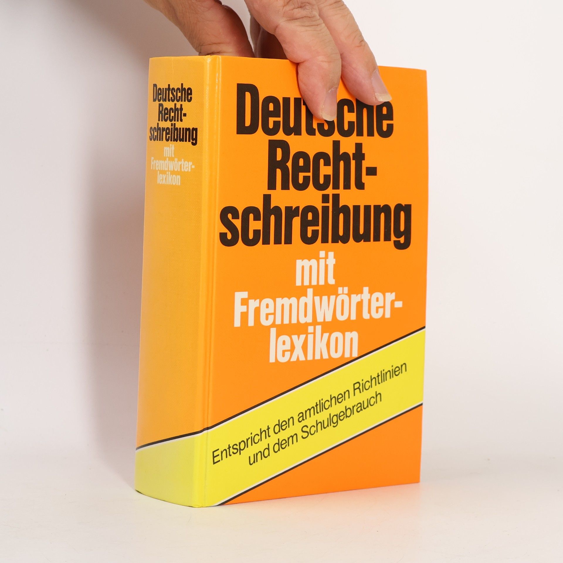 Kolektiv autorů Deutsche Rechtschreibung mit Fremdwörterlexikon