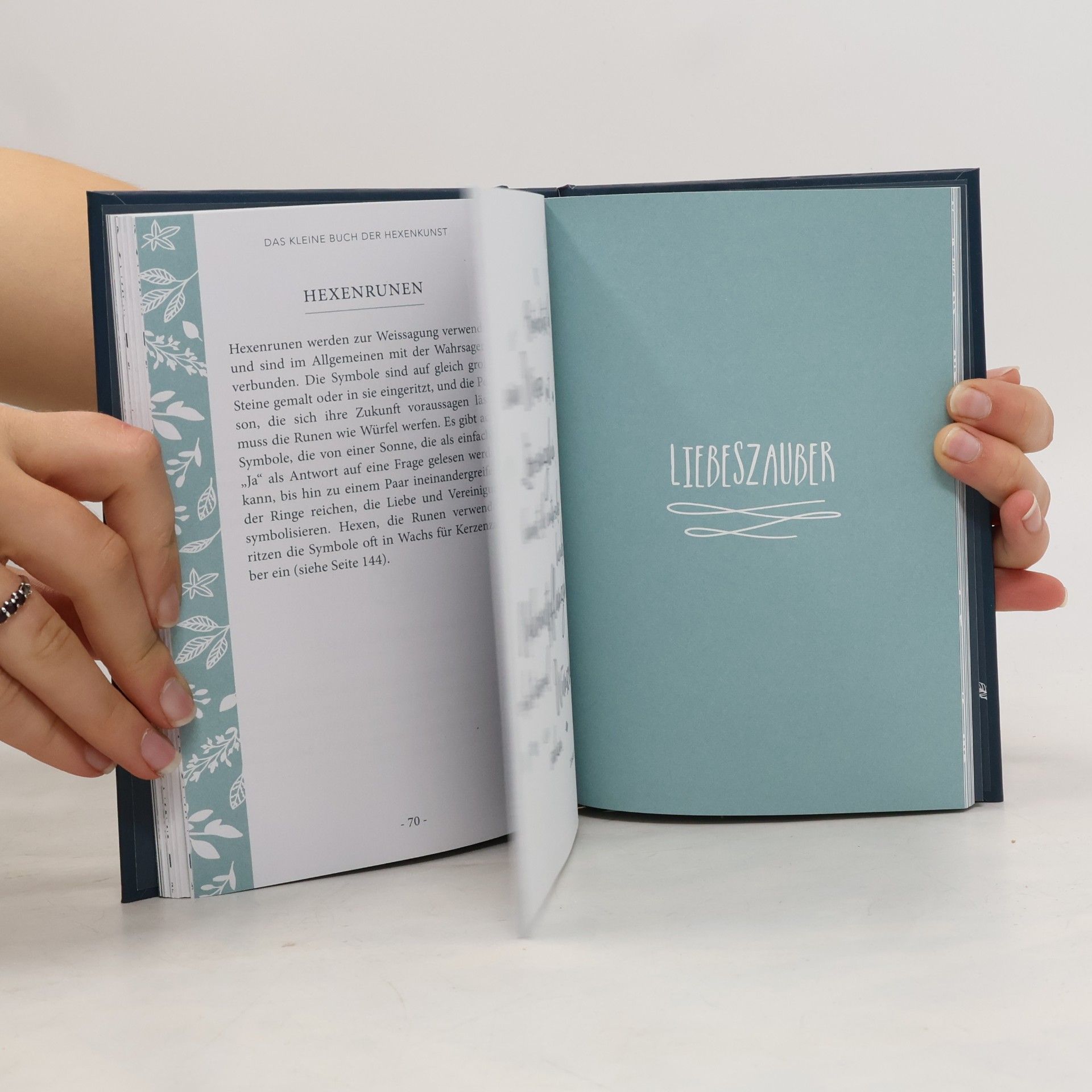 Astrid Carvel Das kleine Buch der Hexenkunst