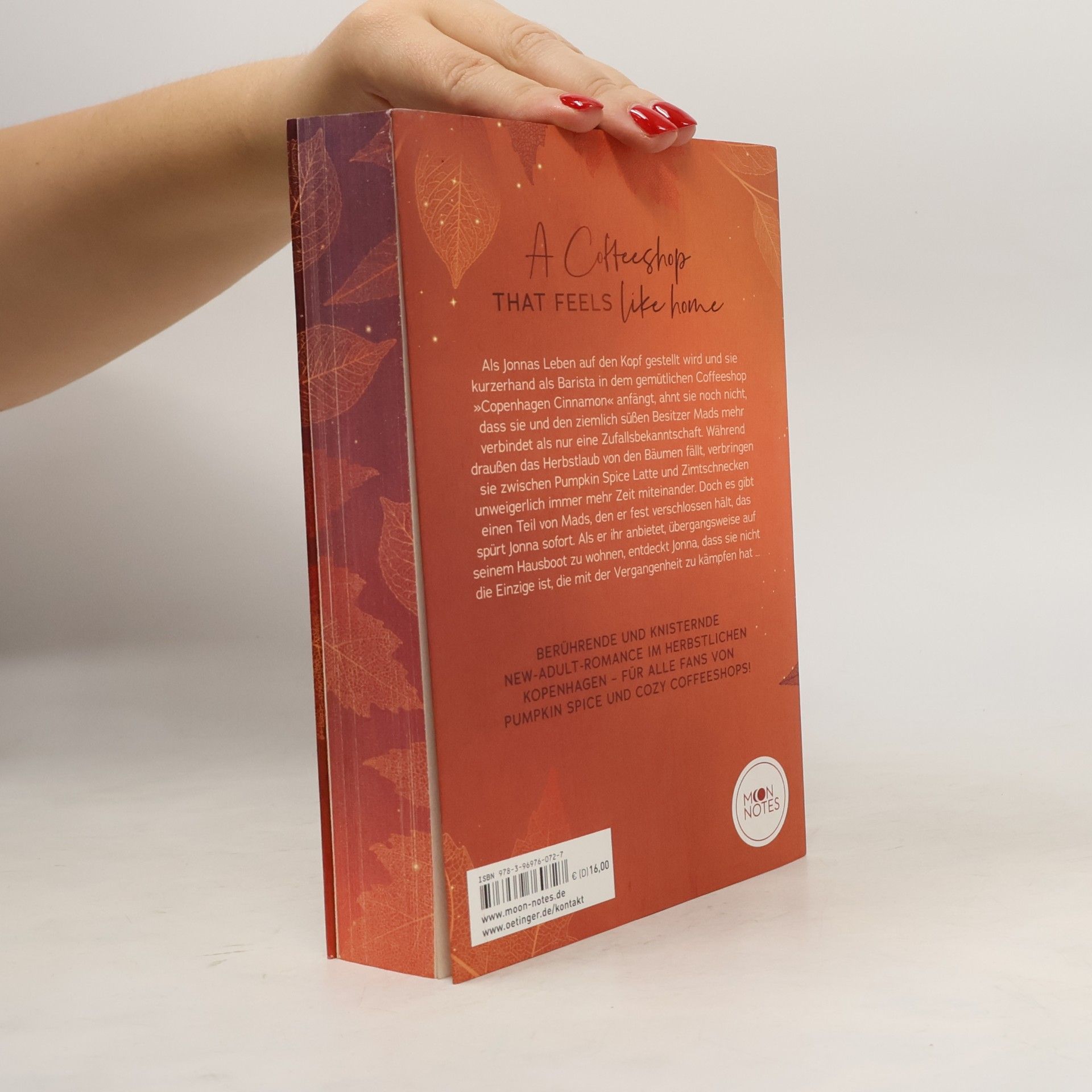 Stefanie Neeb Copenhagen Cinnamon 1. Delicate