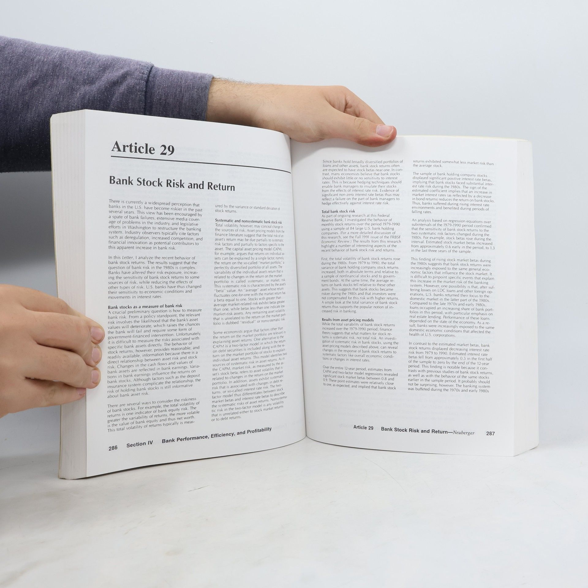 Robert W. Kolb The Commercial Bank Management Reader