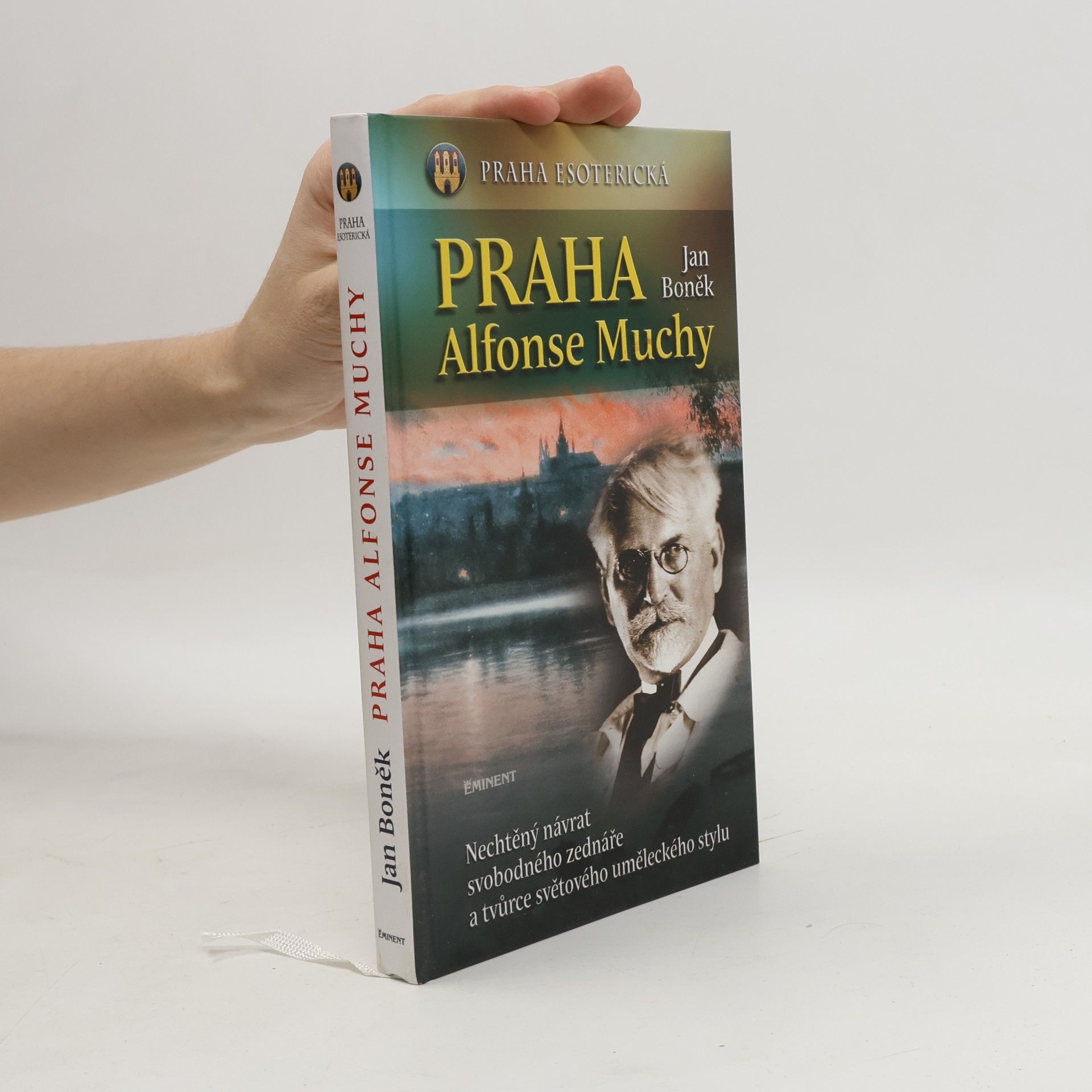 Praha Alfonse Muchy. Nechtěný návrat svobodného zednáře a tvůrce světového uměleckého stylu