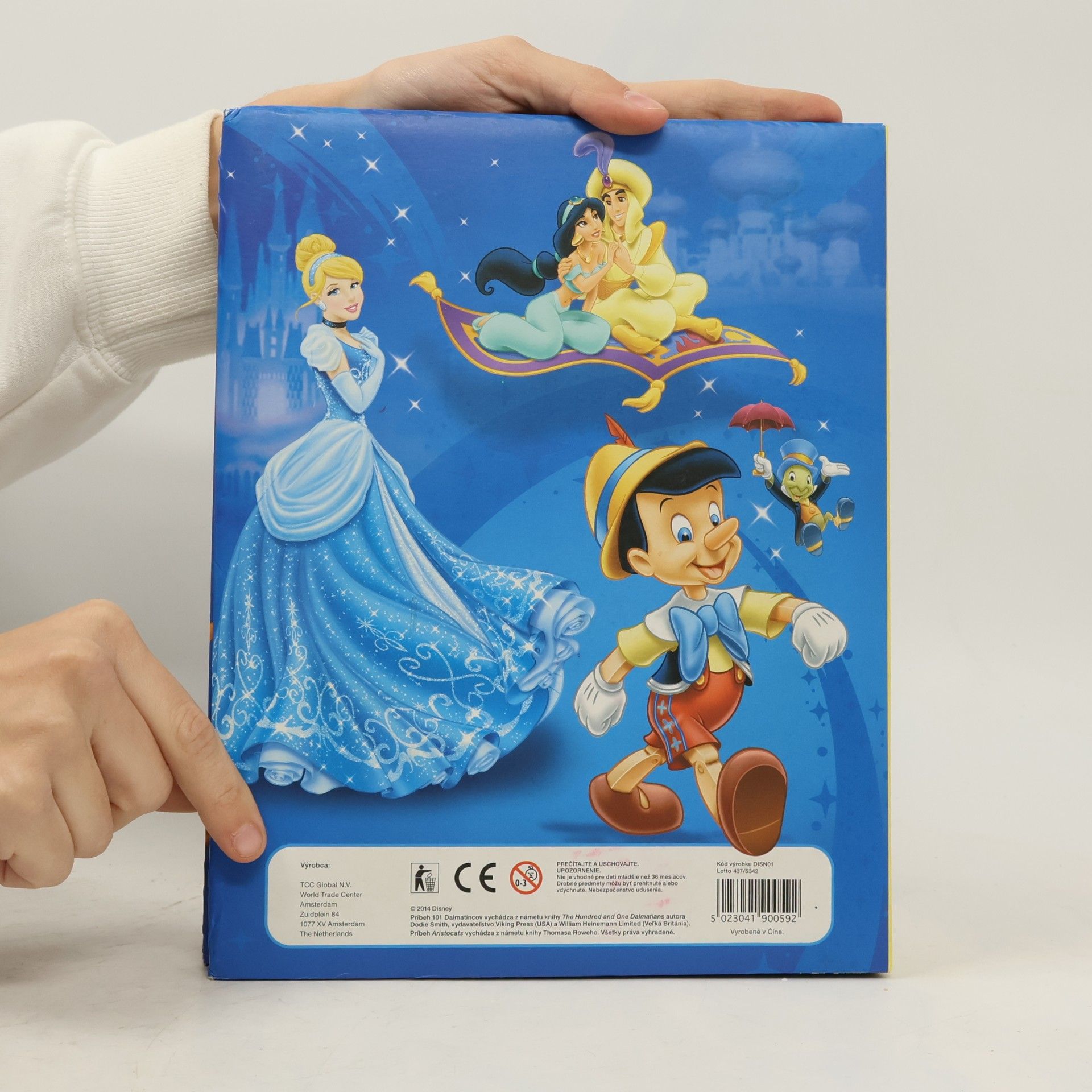 Walt Disney Album klasické rozprávky. Zbieraj, hraj sa a uč sa