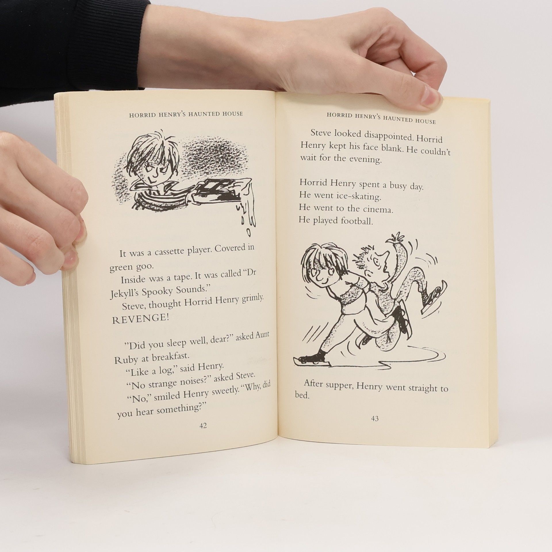 Francesca Simon Horrid Henry's Haunted House