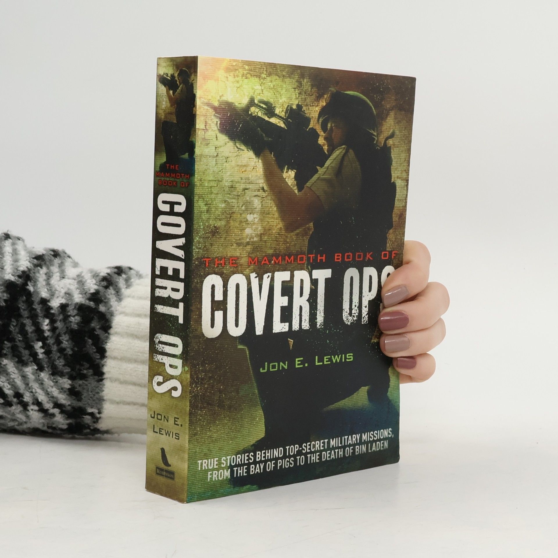 The Mammoth Book of Covert Ops